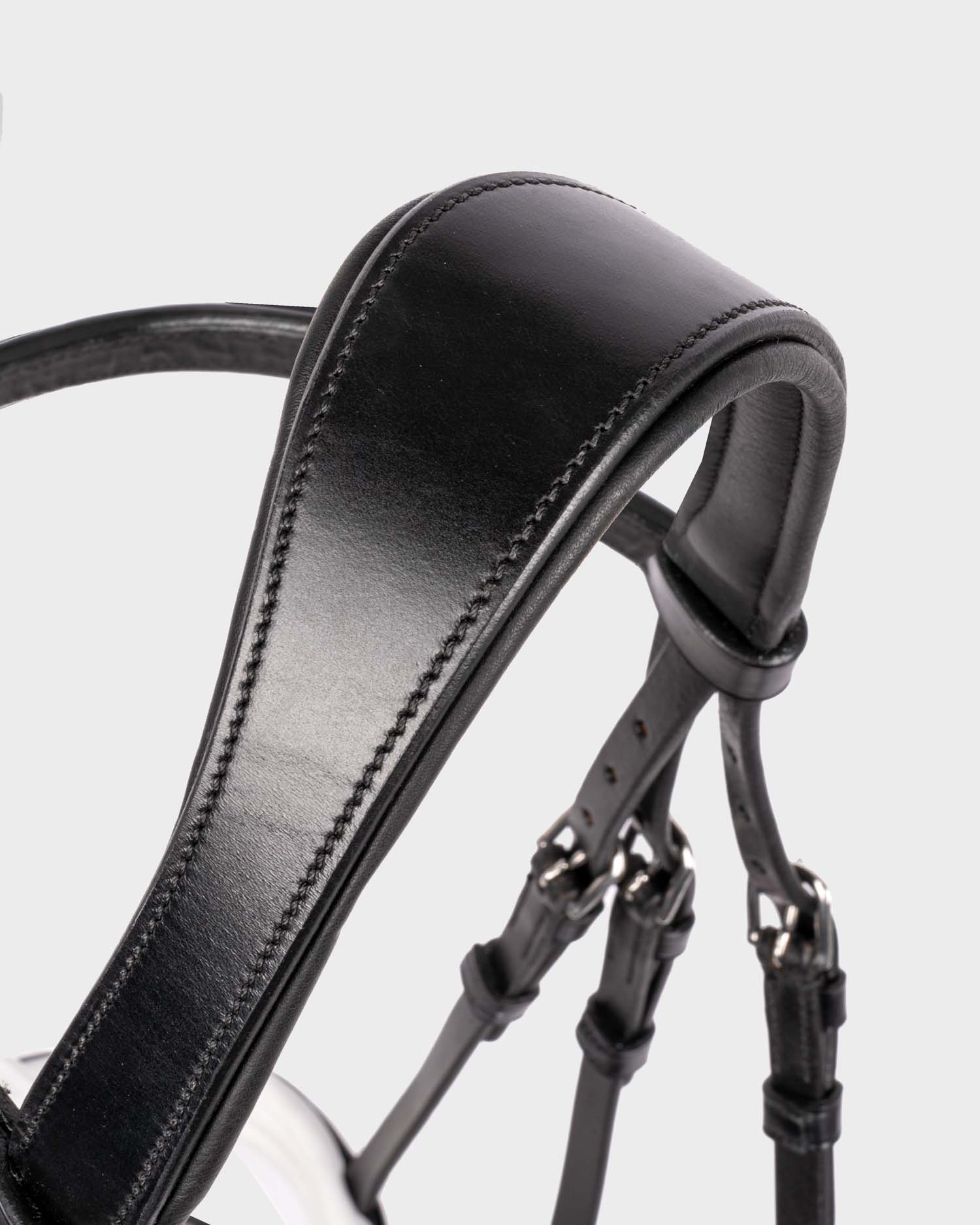 Snaffle bridle Ipswich patent leather anatomical in black/white