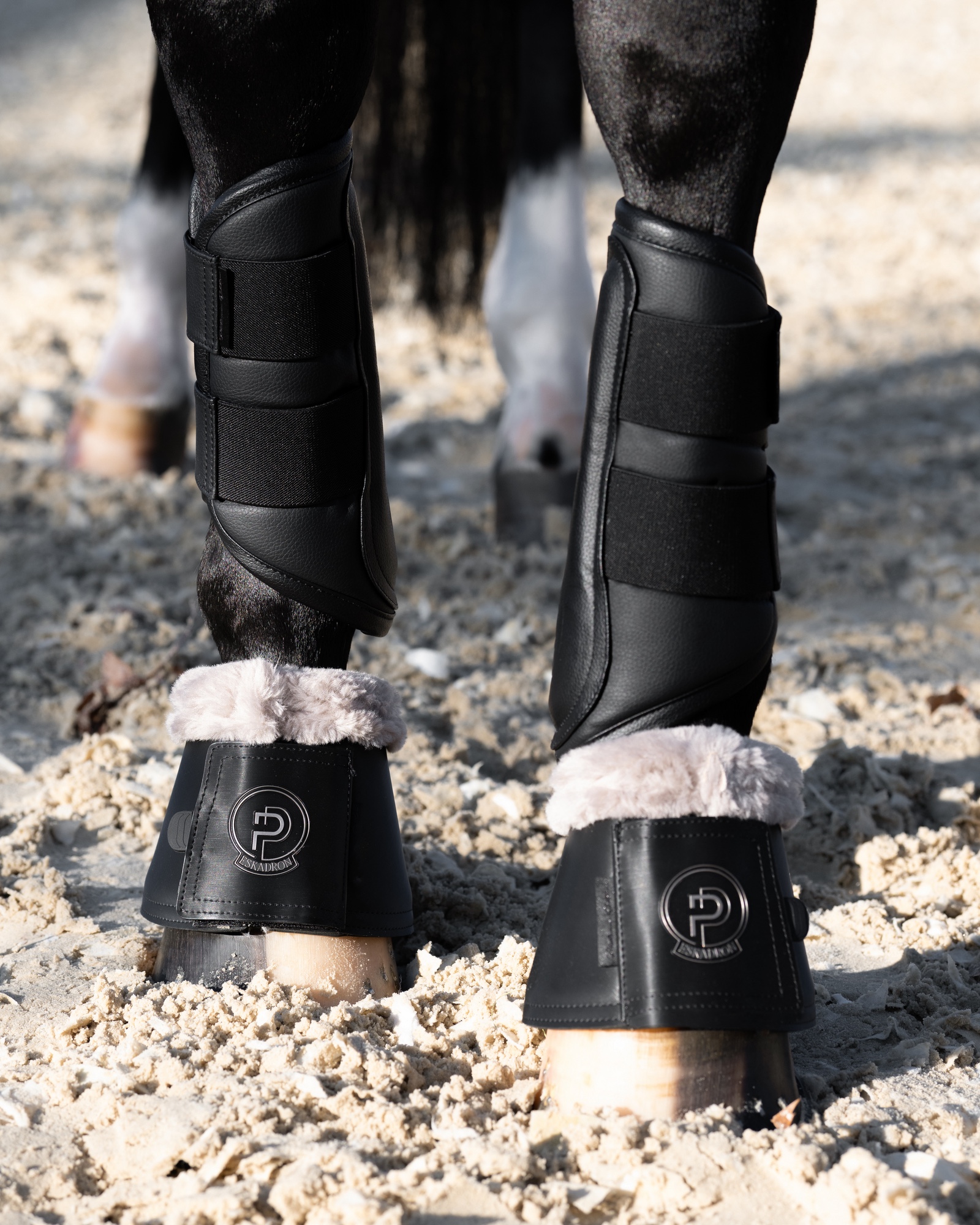 Hufglocken Platinum Softslate Faux Fur