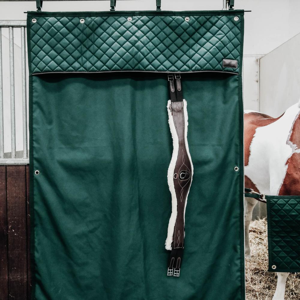 Waterproof stable curtain