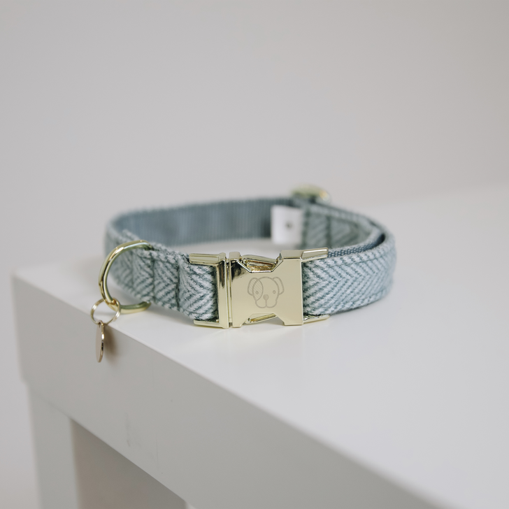 Wool dog collar