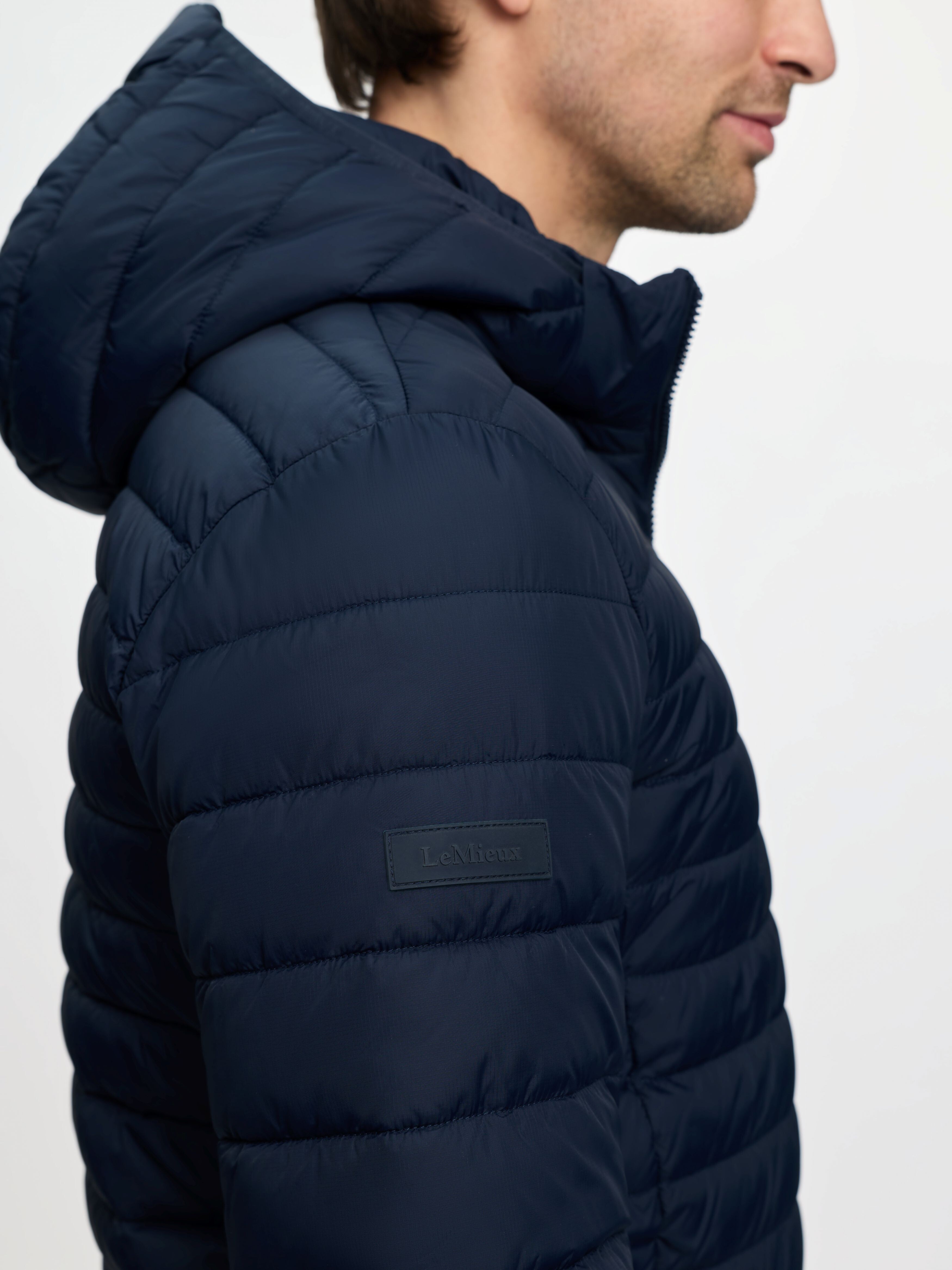 Herren Steppjacke mit Kapuze