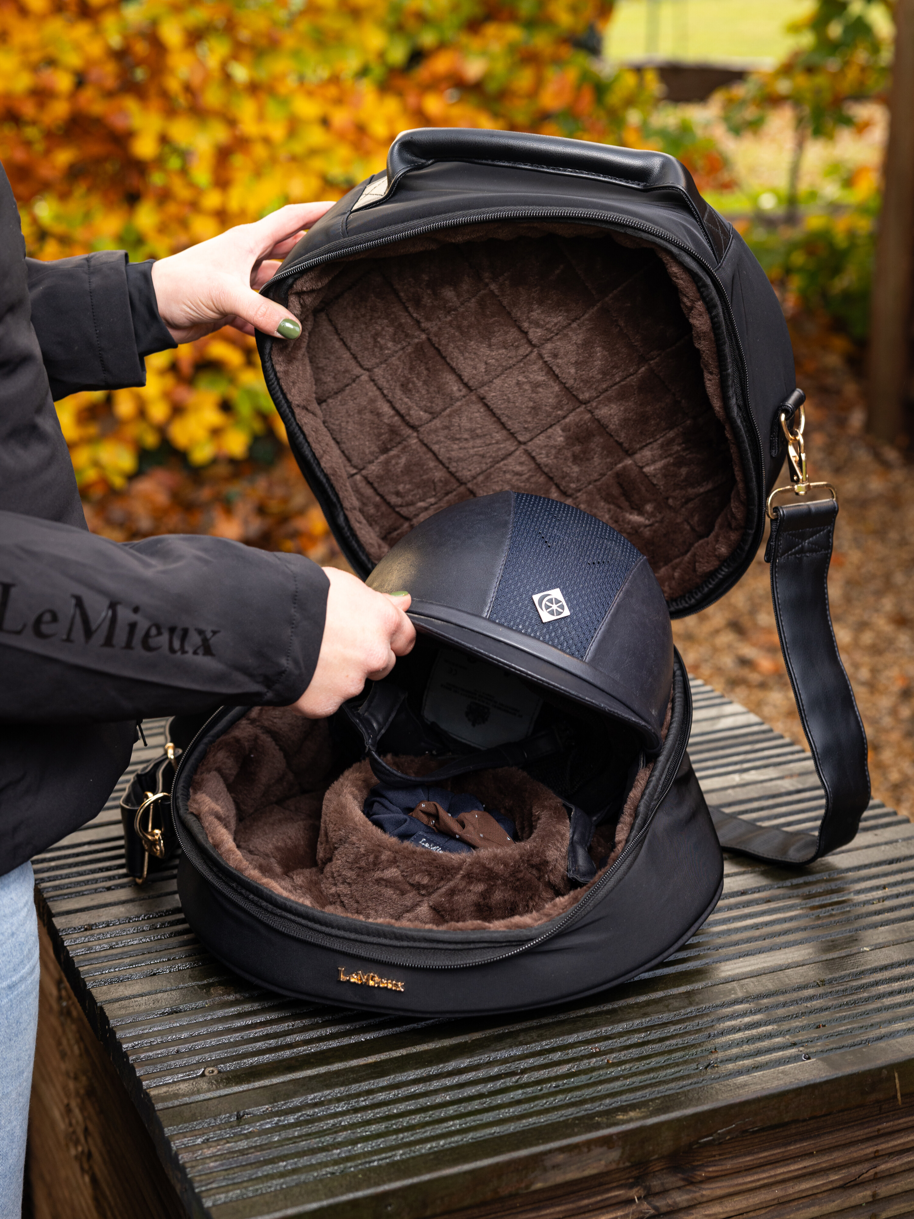 Luxe helmtas