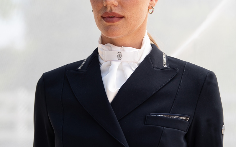 Pikeur Turnierjacket Ausschnitt eines Pikeur Turnierjackets
