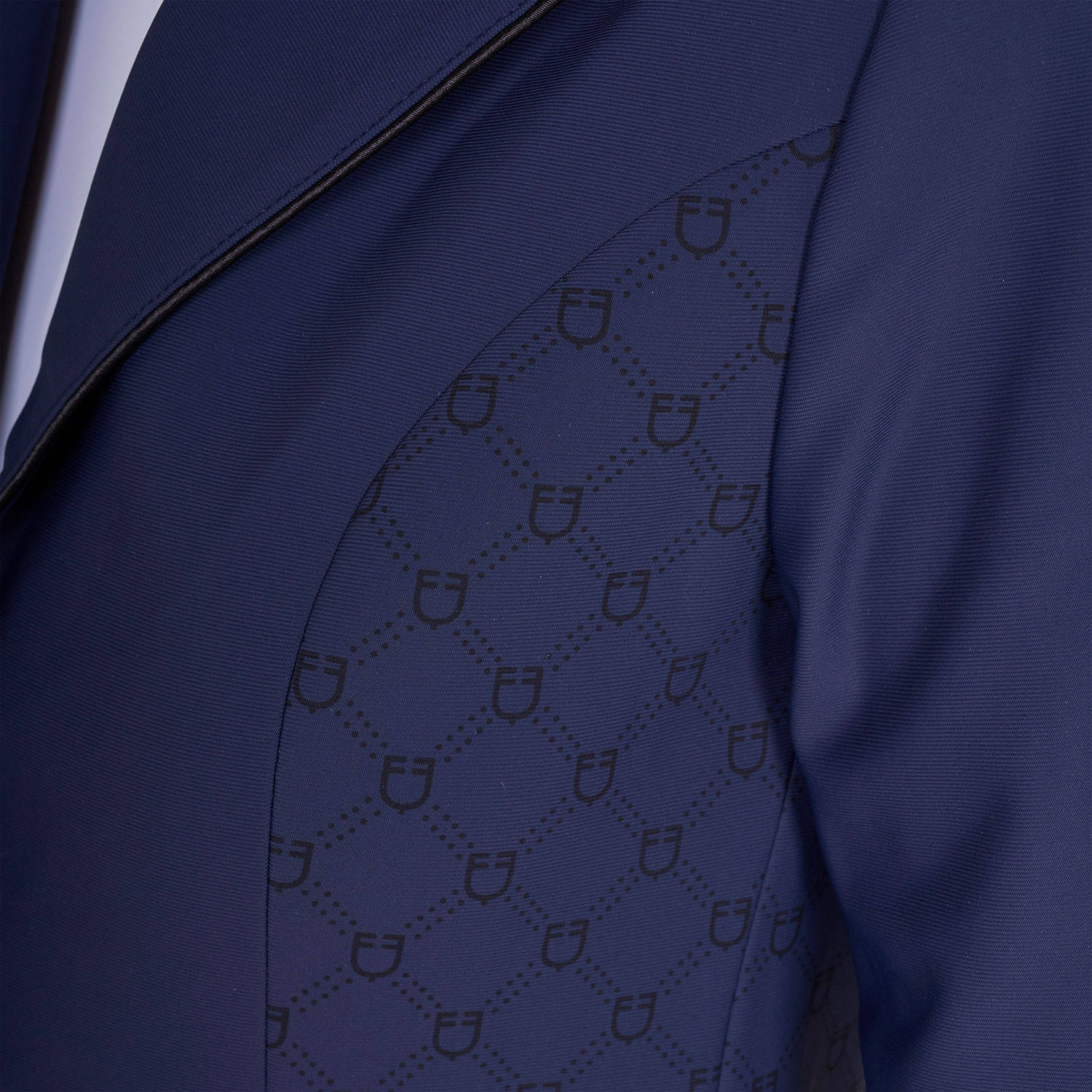 Damen-Turnierjackett mit Monogramm und drei Knöpfen