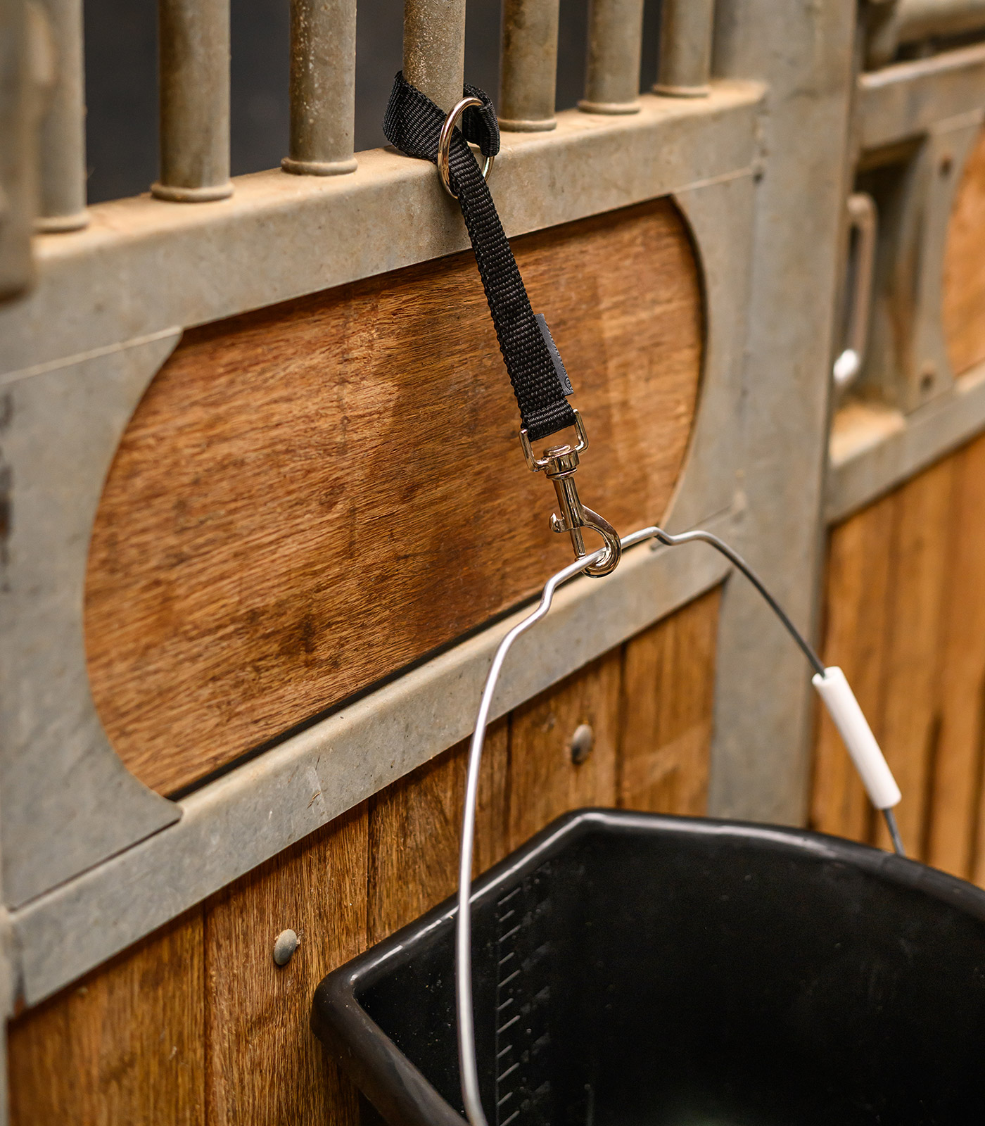Functional holder for buckets, salt lick stones & horse toys, black, 25 cm