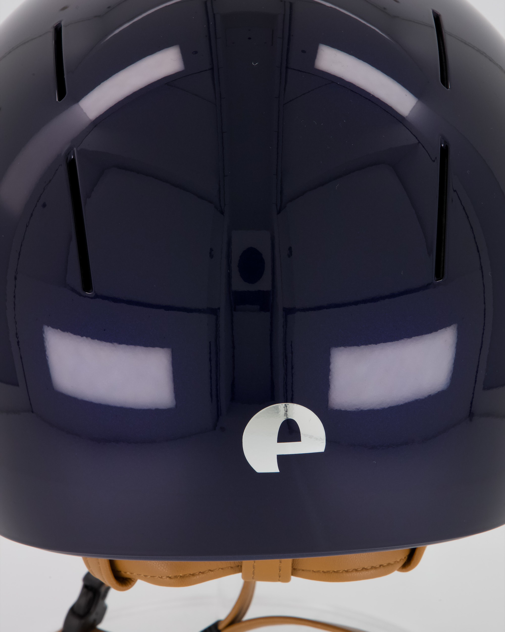Reithelm Smart Nova Polish mit beigen Kinnriemen