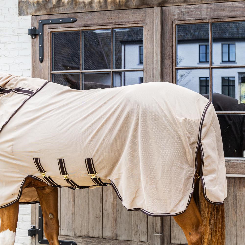 Comfort fly rug