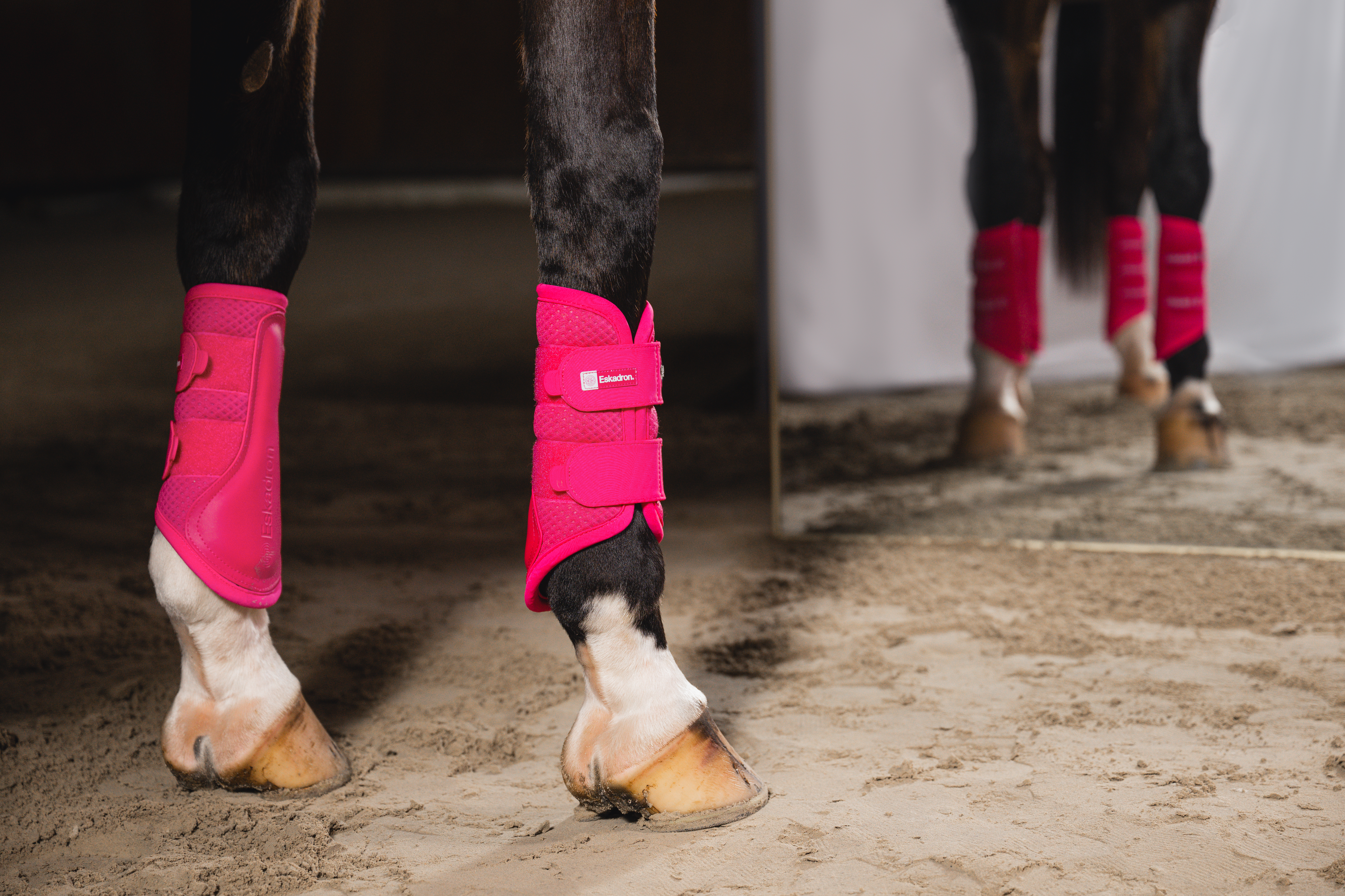 Horse boots Dynamic Mesh
