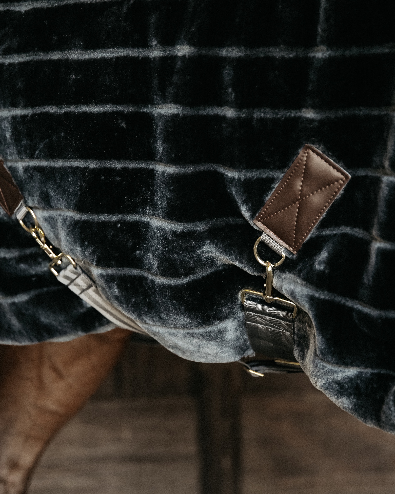 Stable rug fake fur