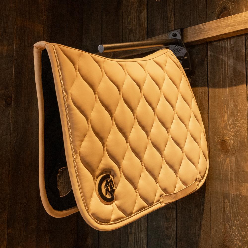 Extra hooks for saddle and rug rack