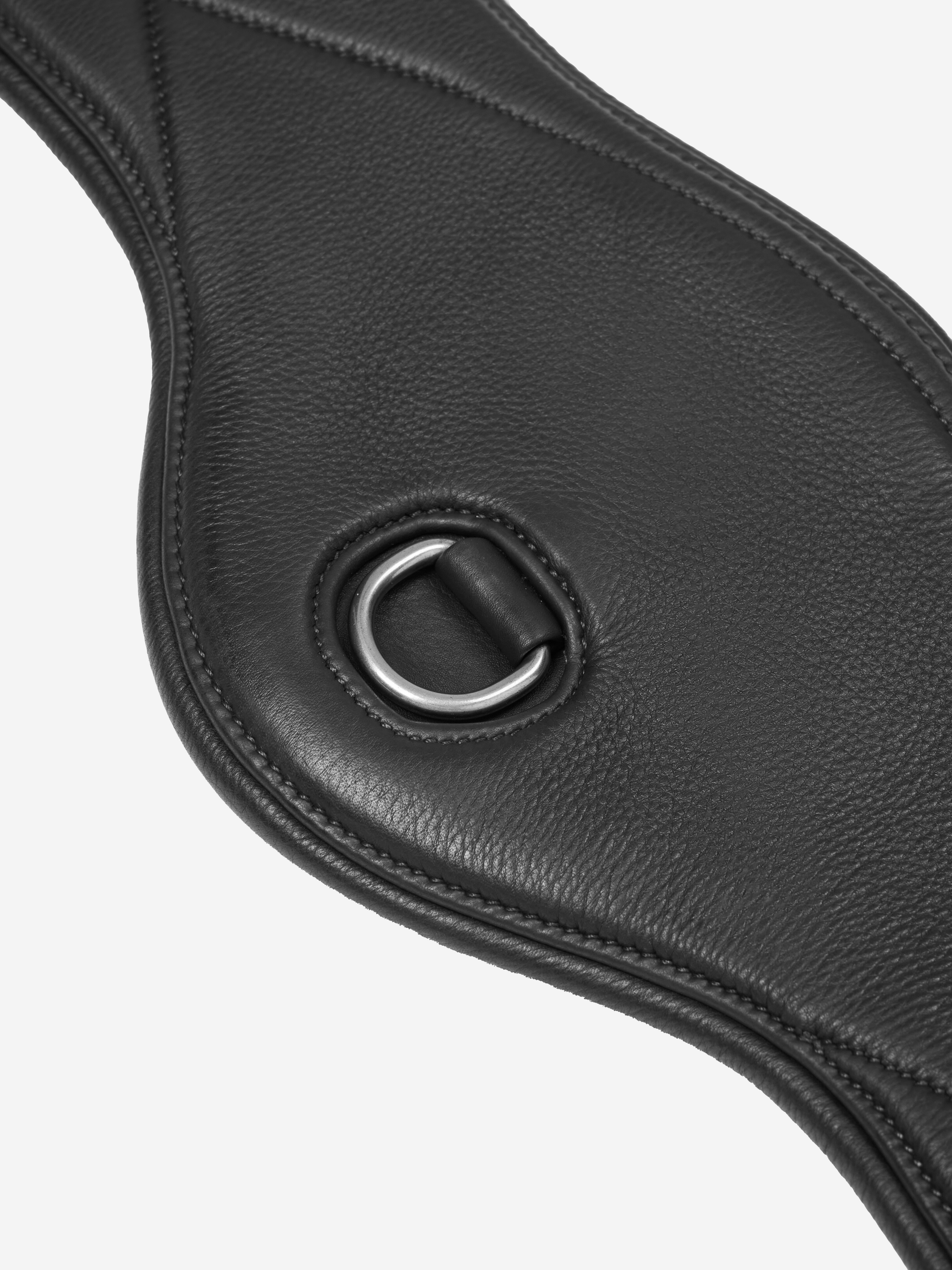 Arika Konturierter Dressurgurt
