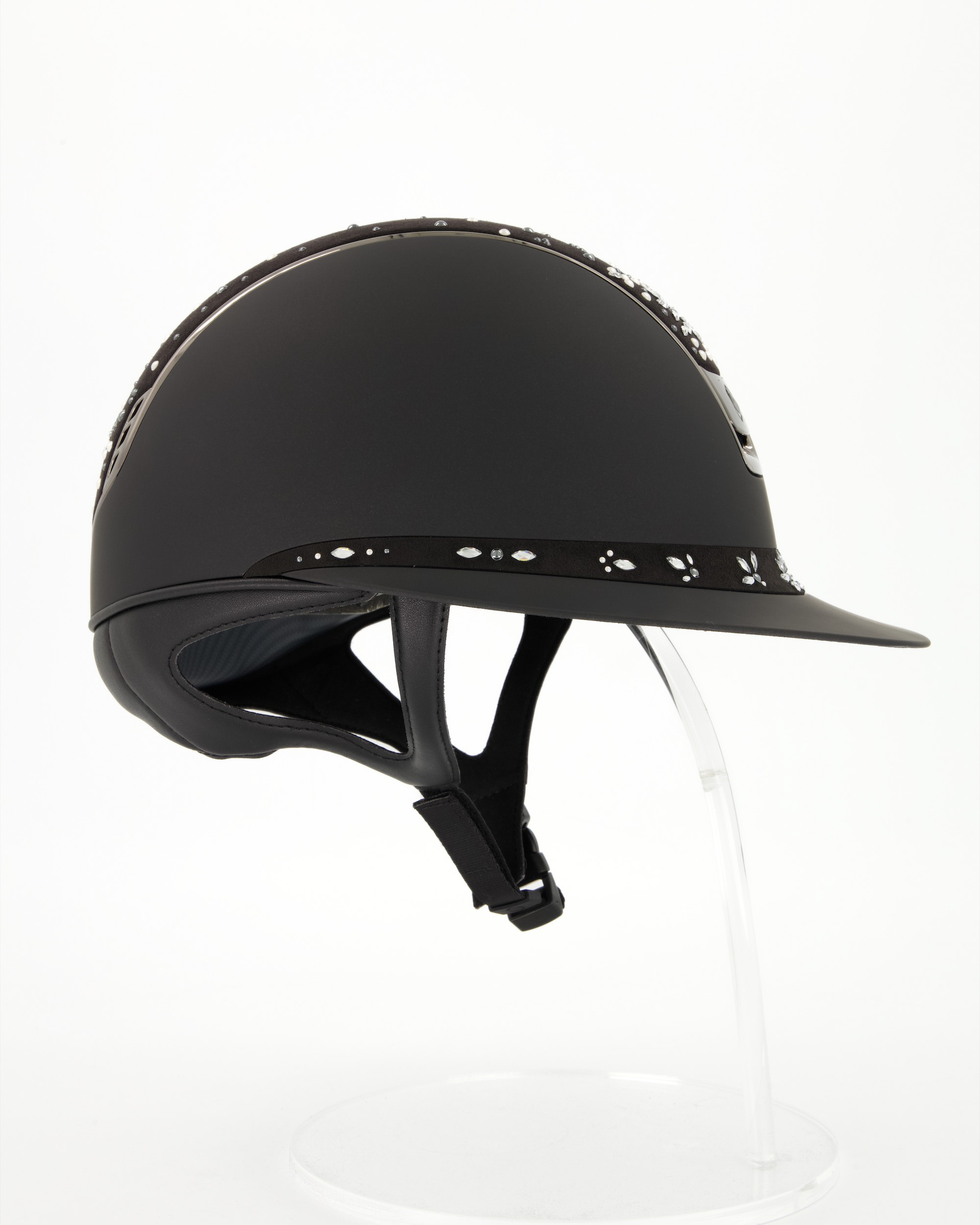 Riding helmet Miss Shield 2.0 Shadowmatt black, top and front strap Pearl Drop, Trim and Blason Chrome black