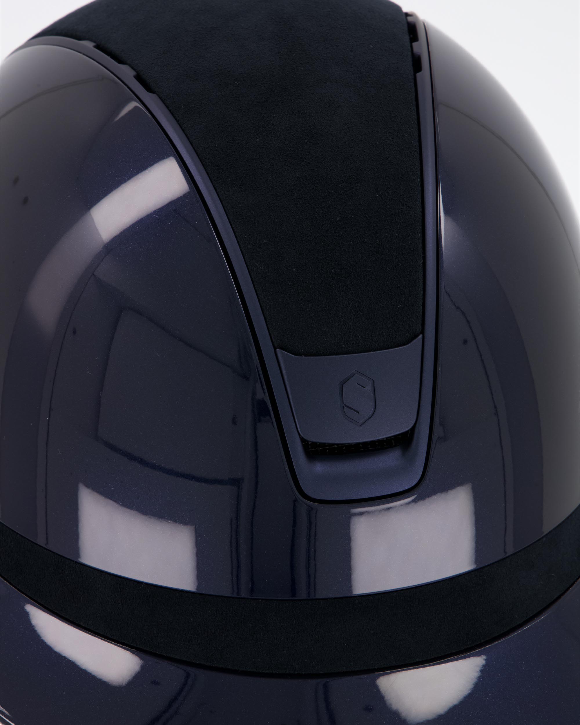 Riding helmet 2.0 Miss Shadowglossy Blue, Top and frontal band Alcantara Blue, Trim and Blason Matt Blue in blue