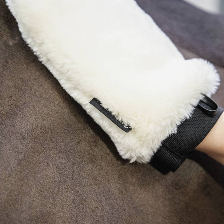 Cleaning glove fur