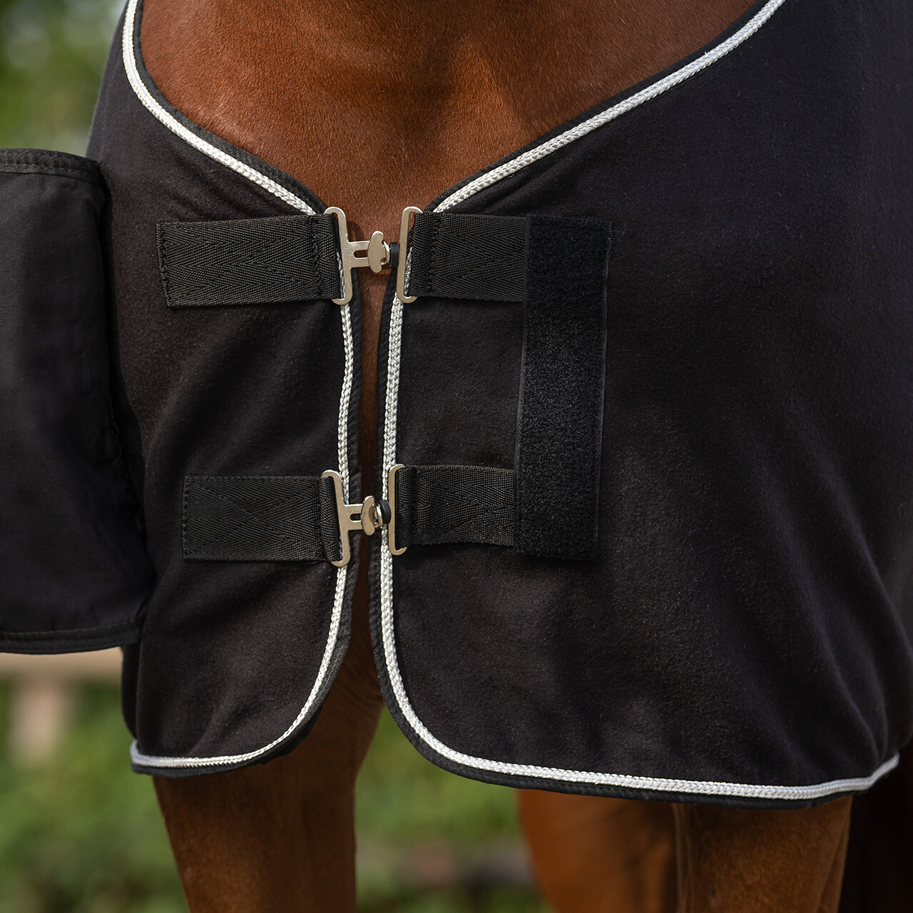 Abschwitzdecke mit Ornament