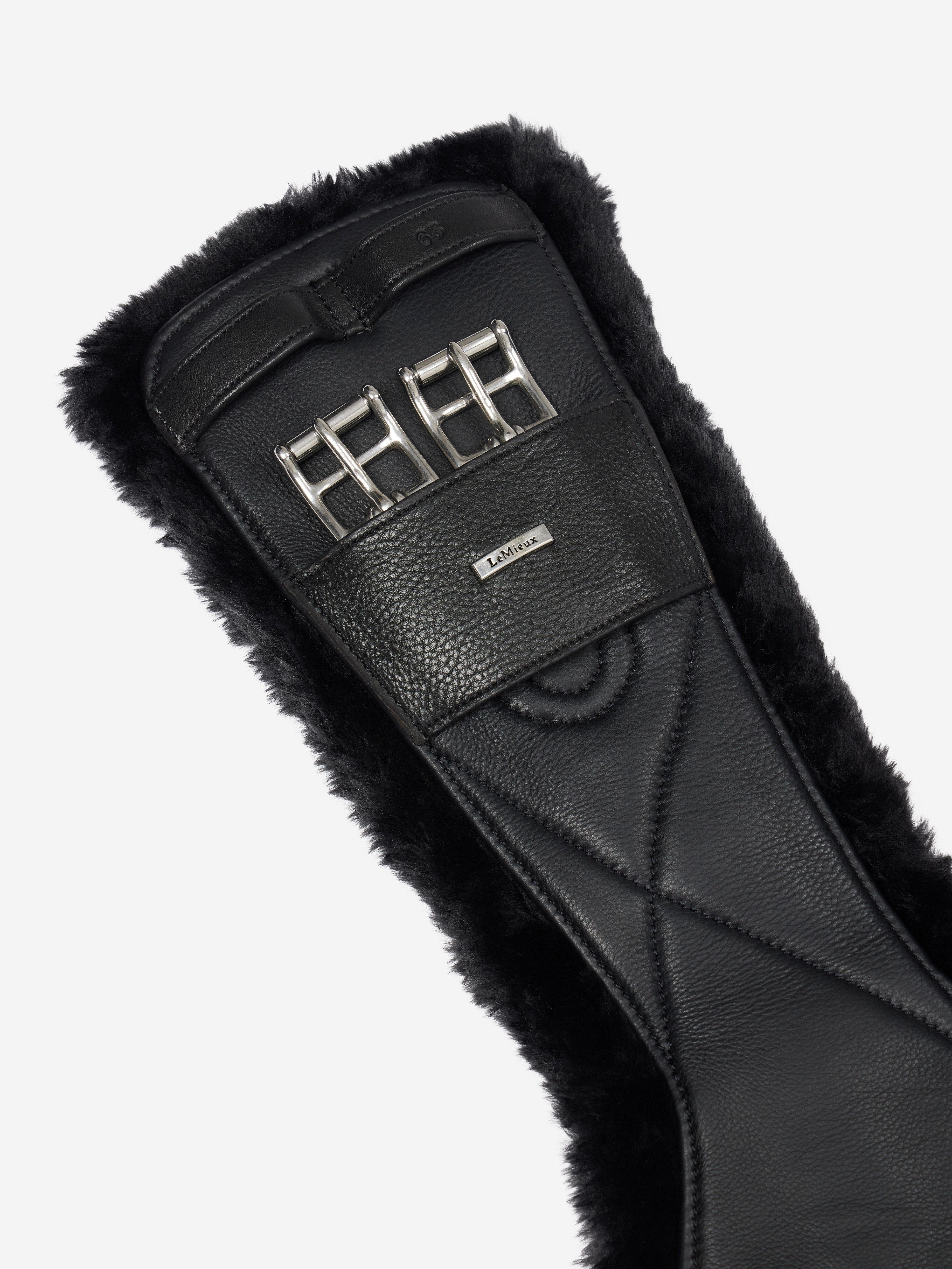 Arika Simuwool Konturierter Dressurgurt