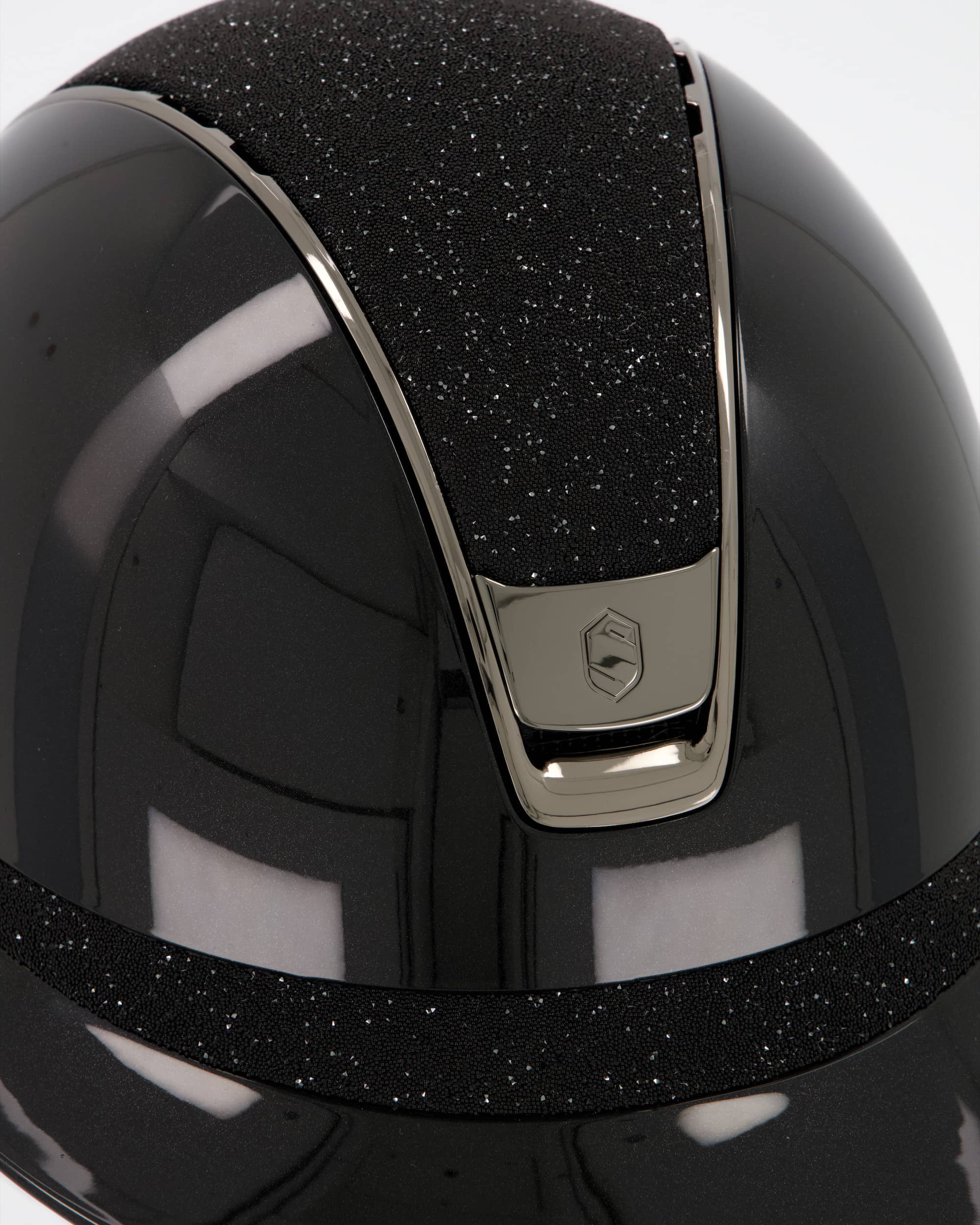 Riding helmet 2.0 Miss Shield Shadowglossy black Top u. Frontal Band Crystal Fabric Black, Trim Chrome Black, Blason Chrome Black in black