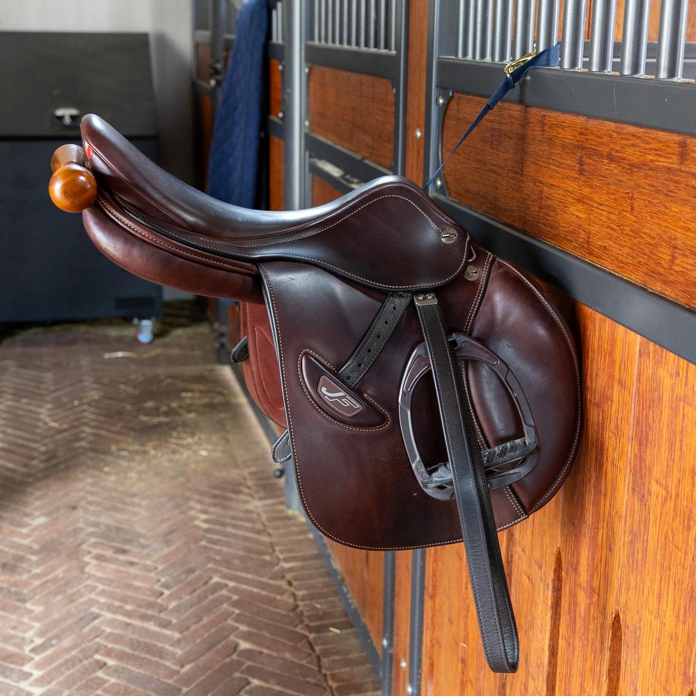 Saddle T-rack