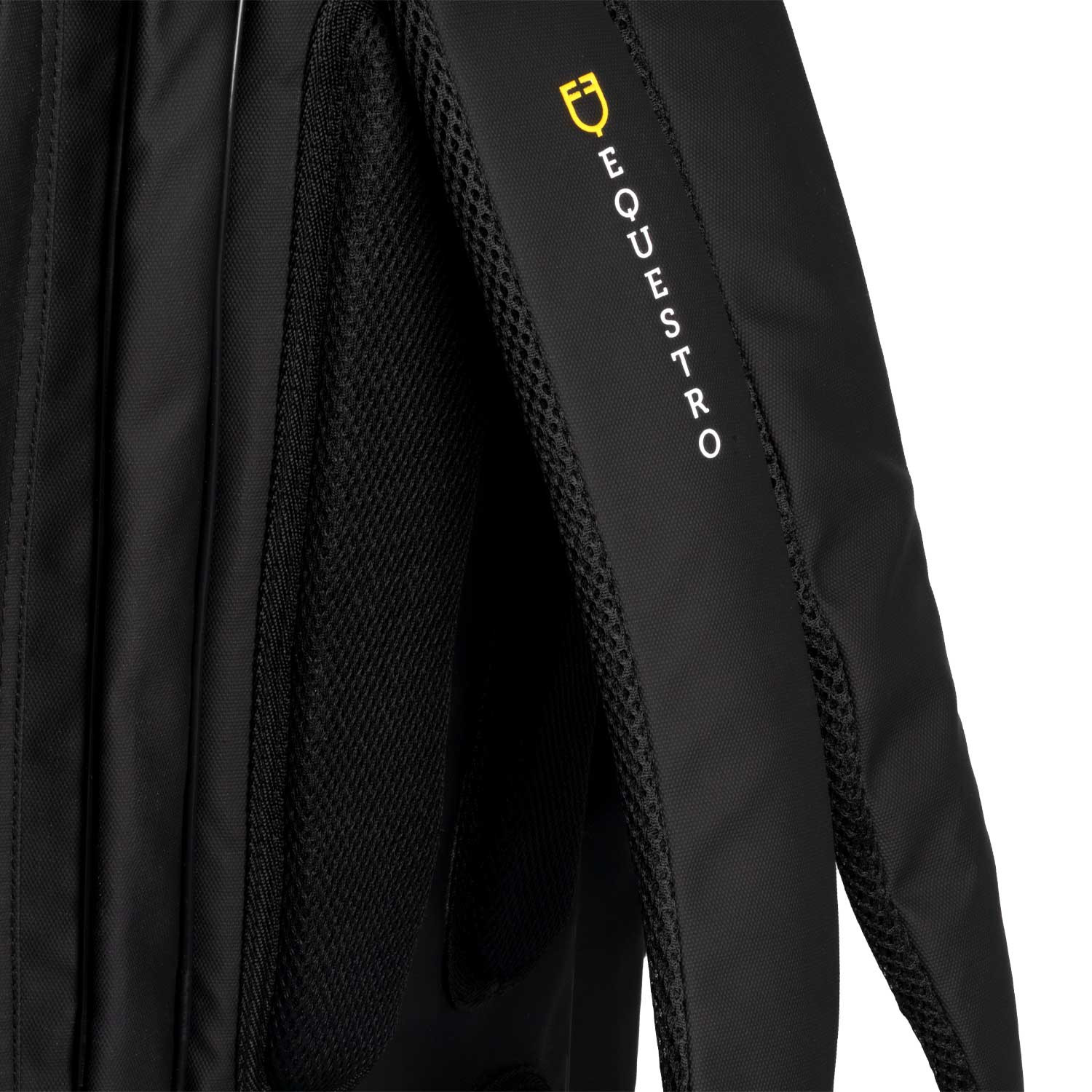 Stiefeltasche aus technischem Gewebe mit intelligentem Design