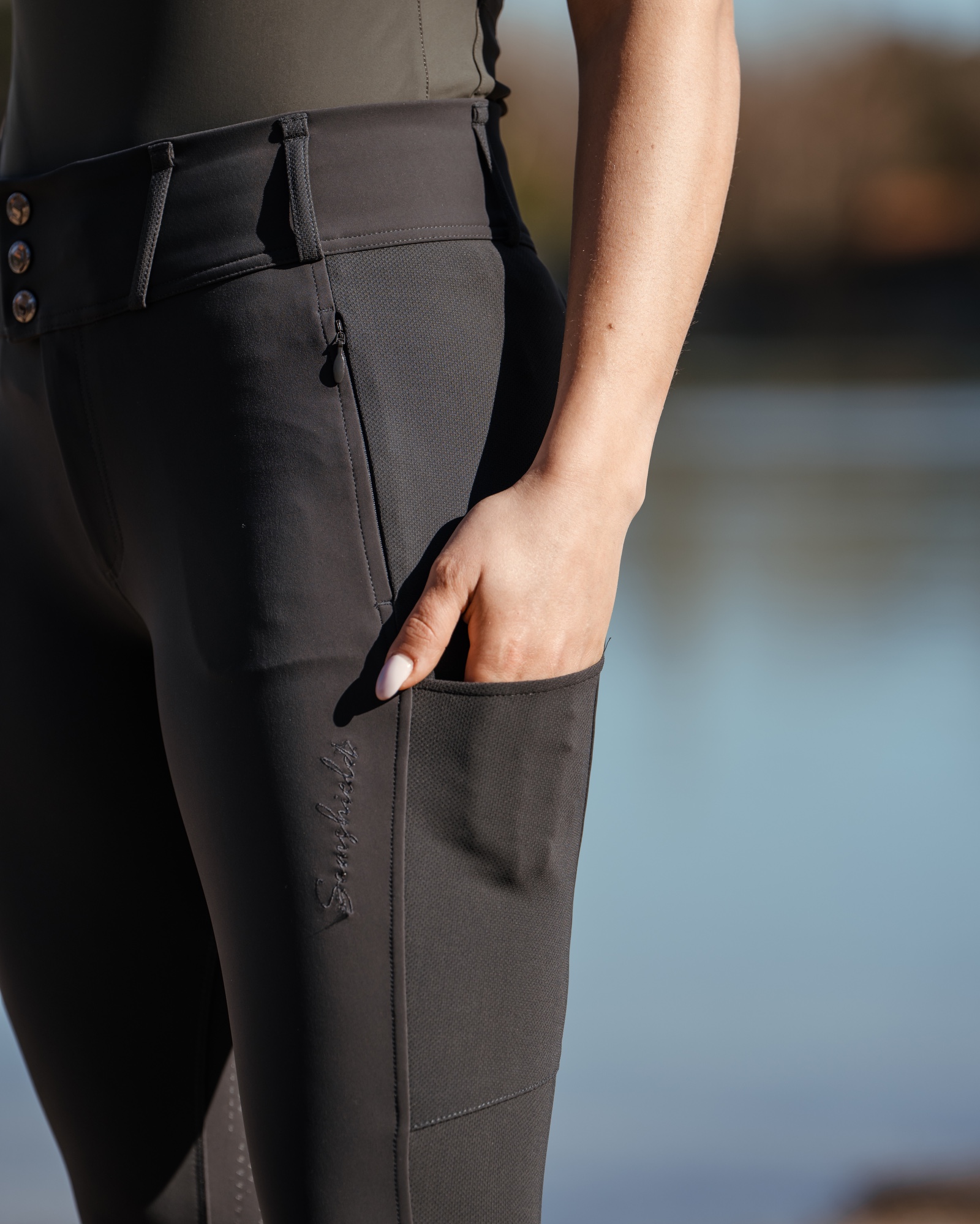Ladies riding breeches Even full grip