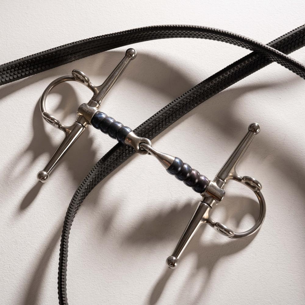 Filet gag cuir avec Full Cheek et simple brisure avec Cherry Roller