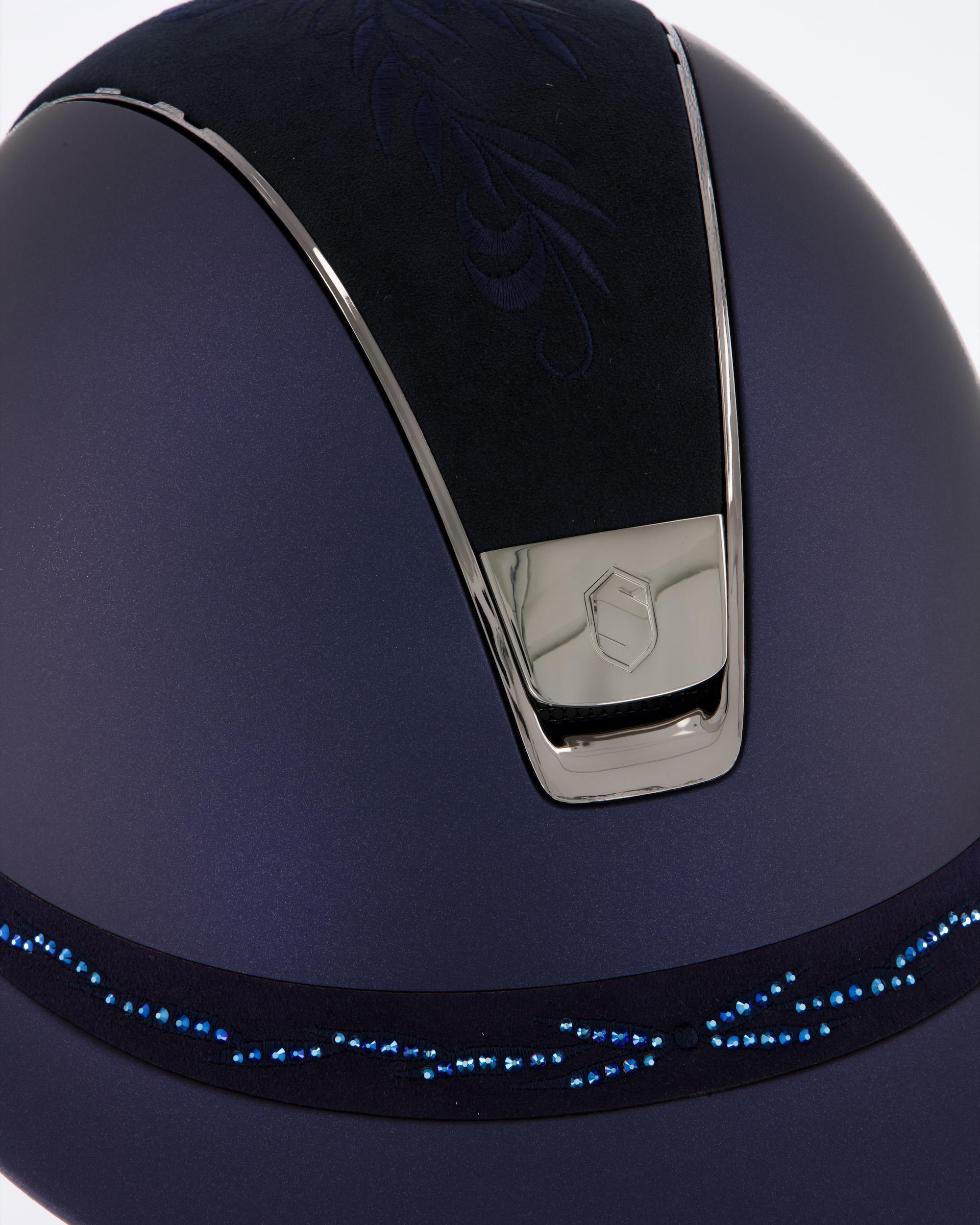Reithelm Miss Shield Shadowmatt Blue, Top Flower Embroidery Blue, Frontal Band Flower Swarovski Blue, Trim u. Blason Chrome Black