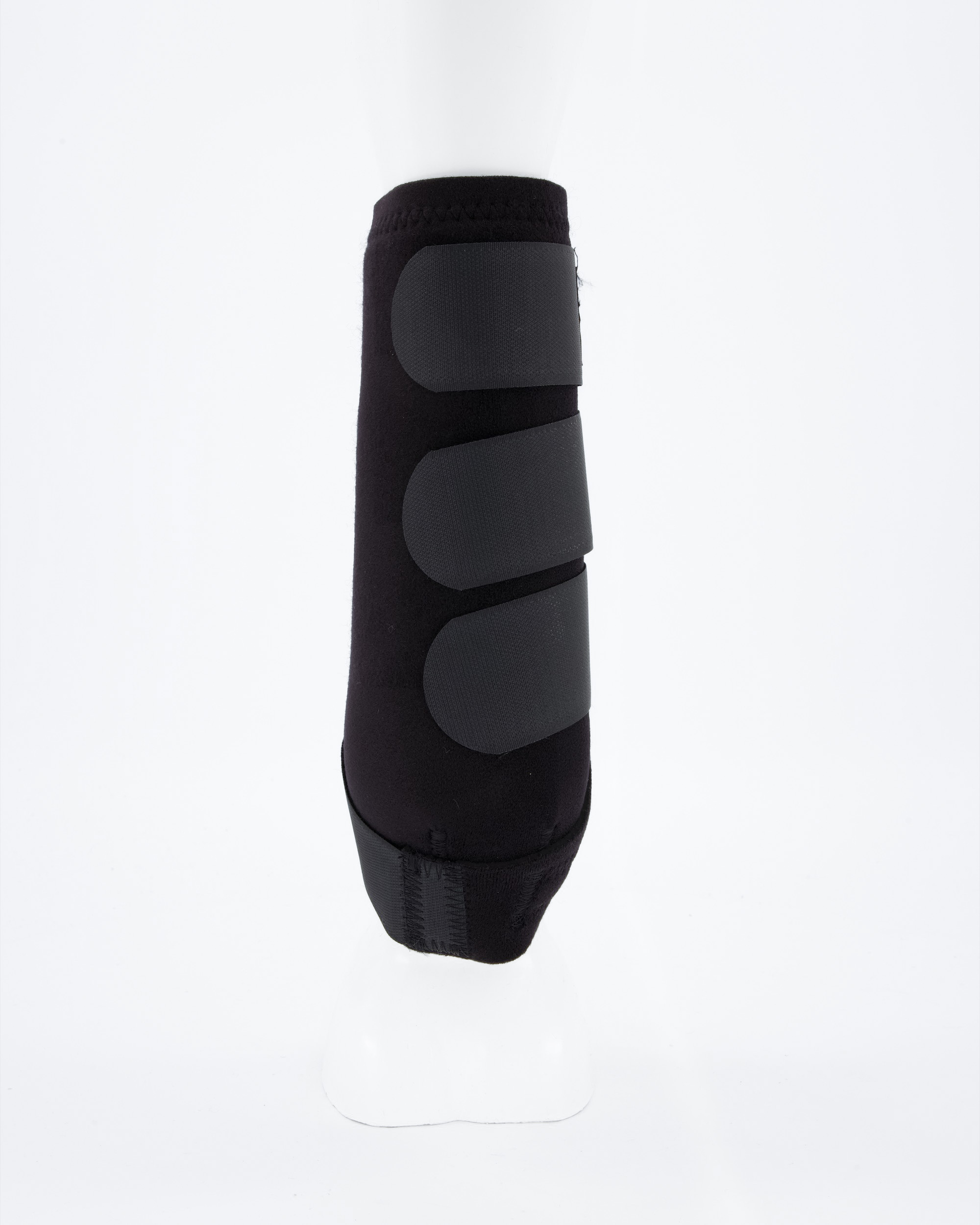 Neoprene gaiters in black