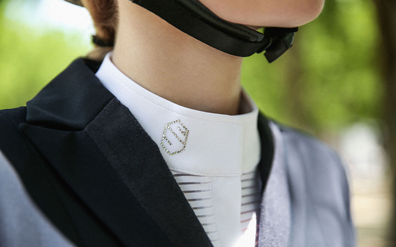 Samshield Turniershirts Nahaufnahme eines Samshield Turniershirt Kragens