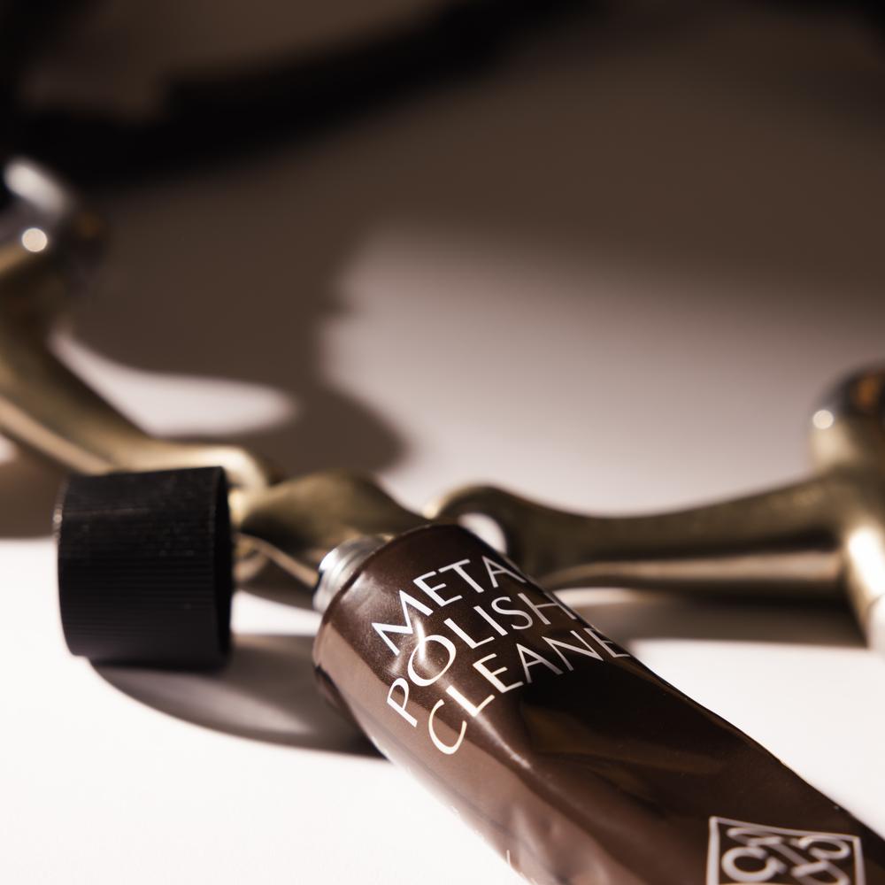 Metal polish