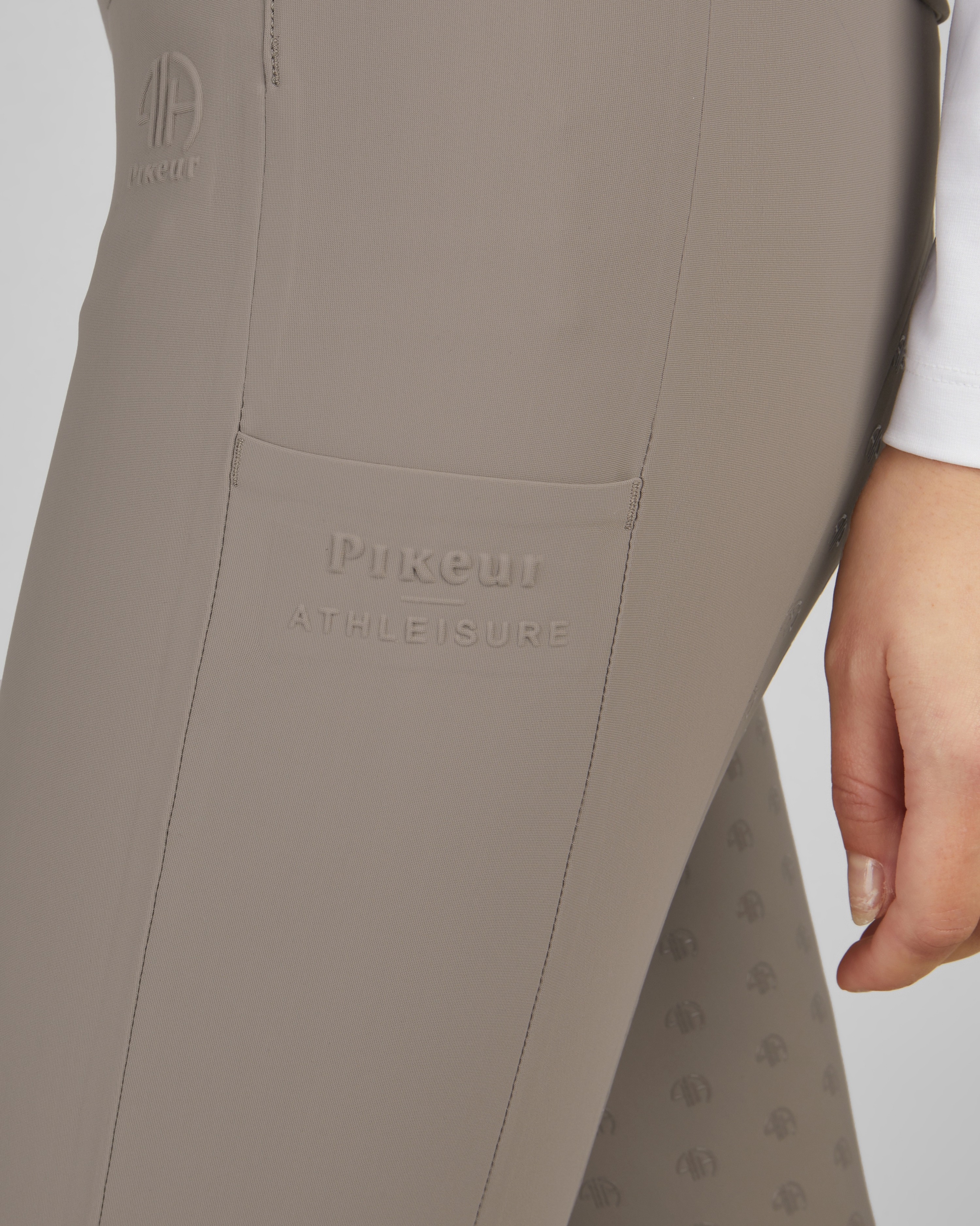 Ladies Linnett riding breeches with full grip