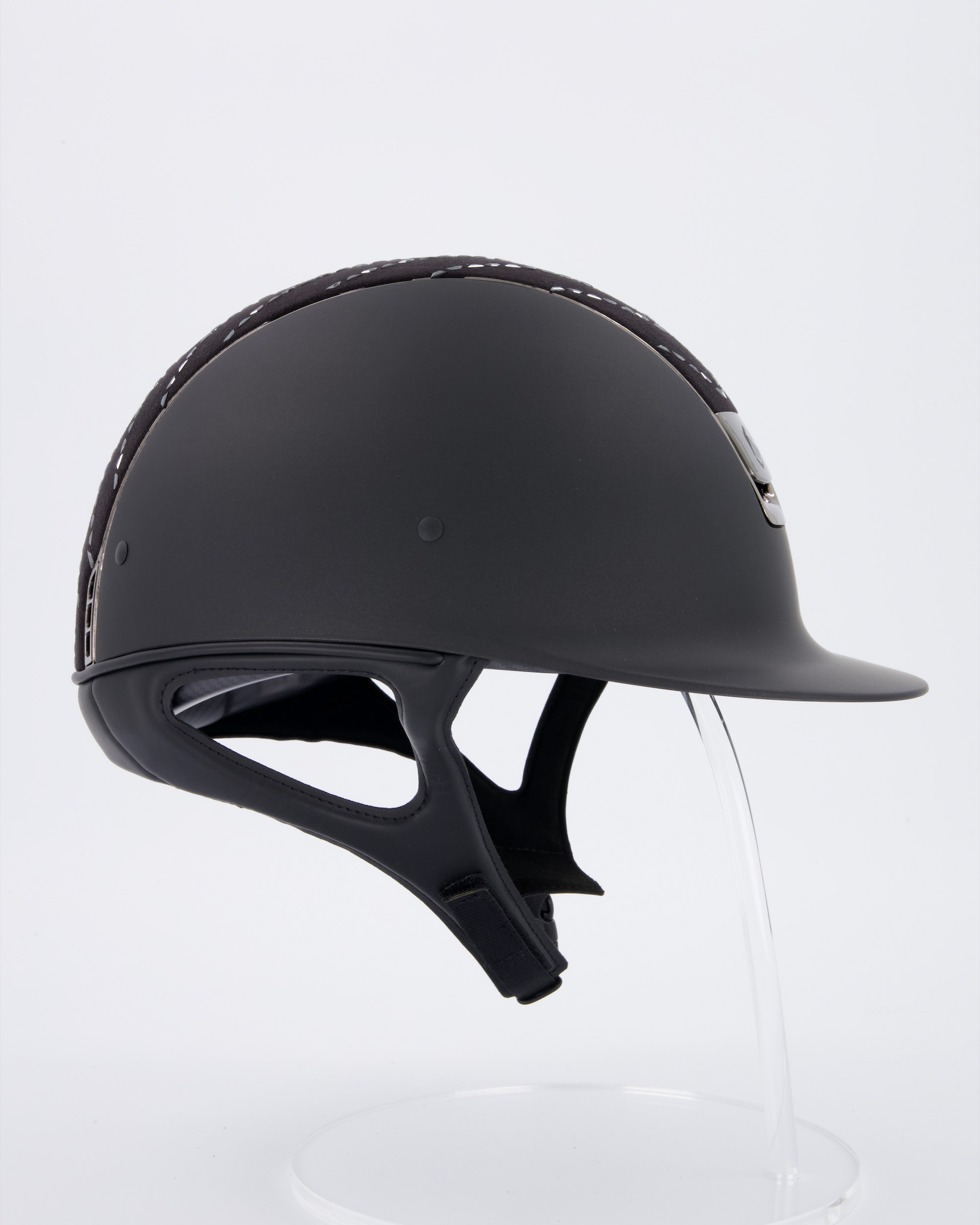 Riding helmet Shadowmatt Black, Top Chevron Black, Trim Black Chrome, Blason Black Chrome