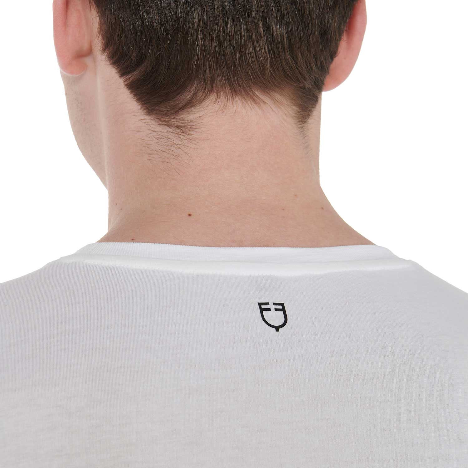 Slim-Fit T-Shirt mit kontrastierendem Schriftzug