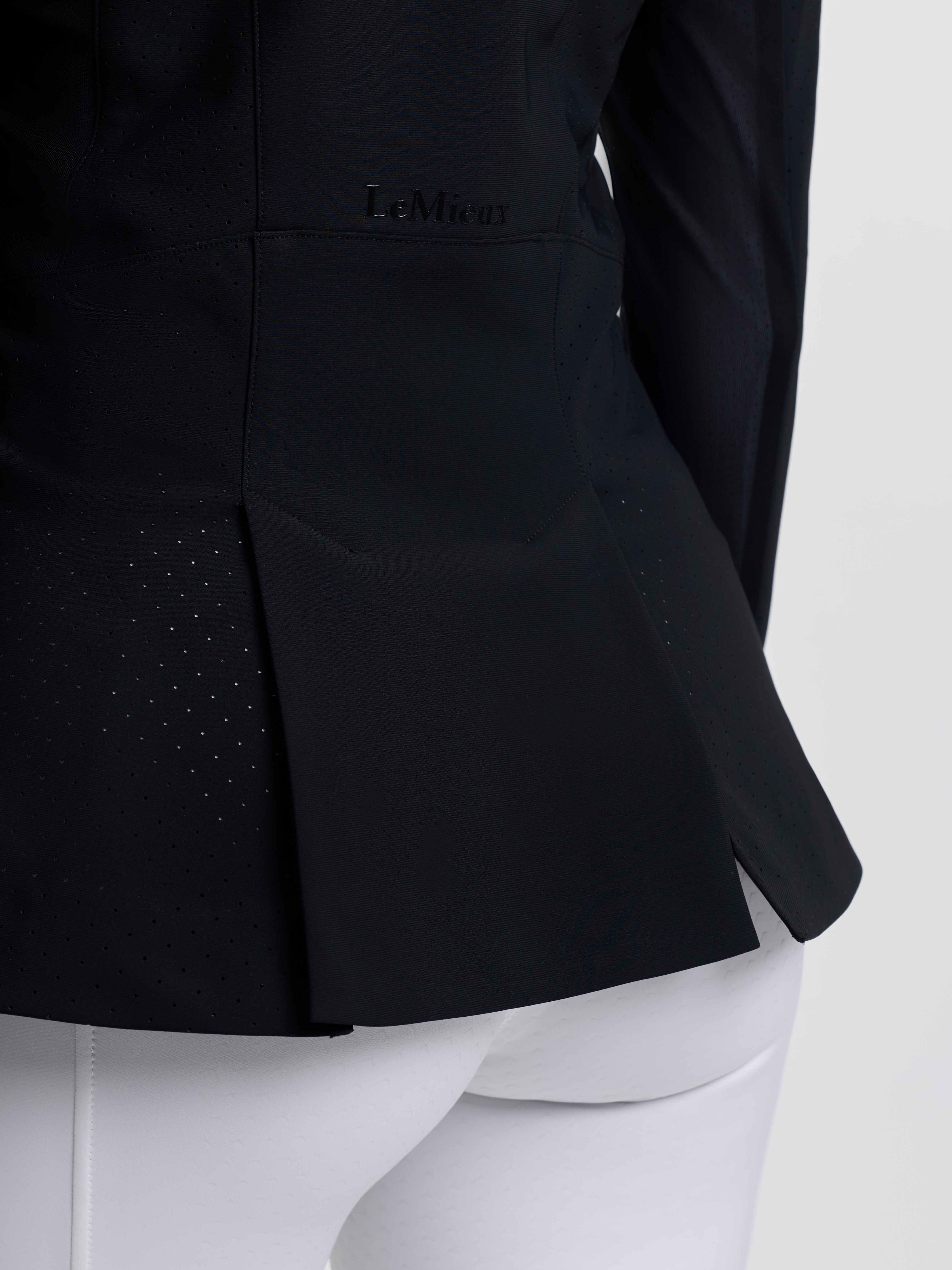 Tall Jessica Turnierjacket