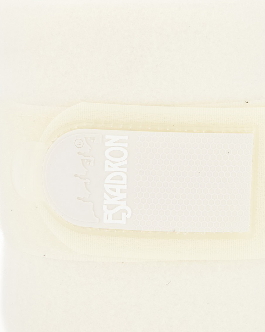 Fleece bandages in cream
