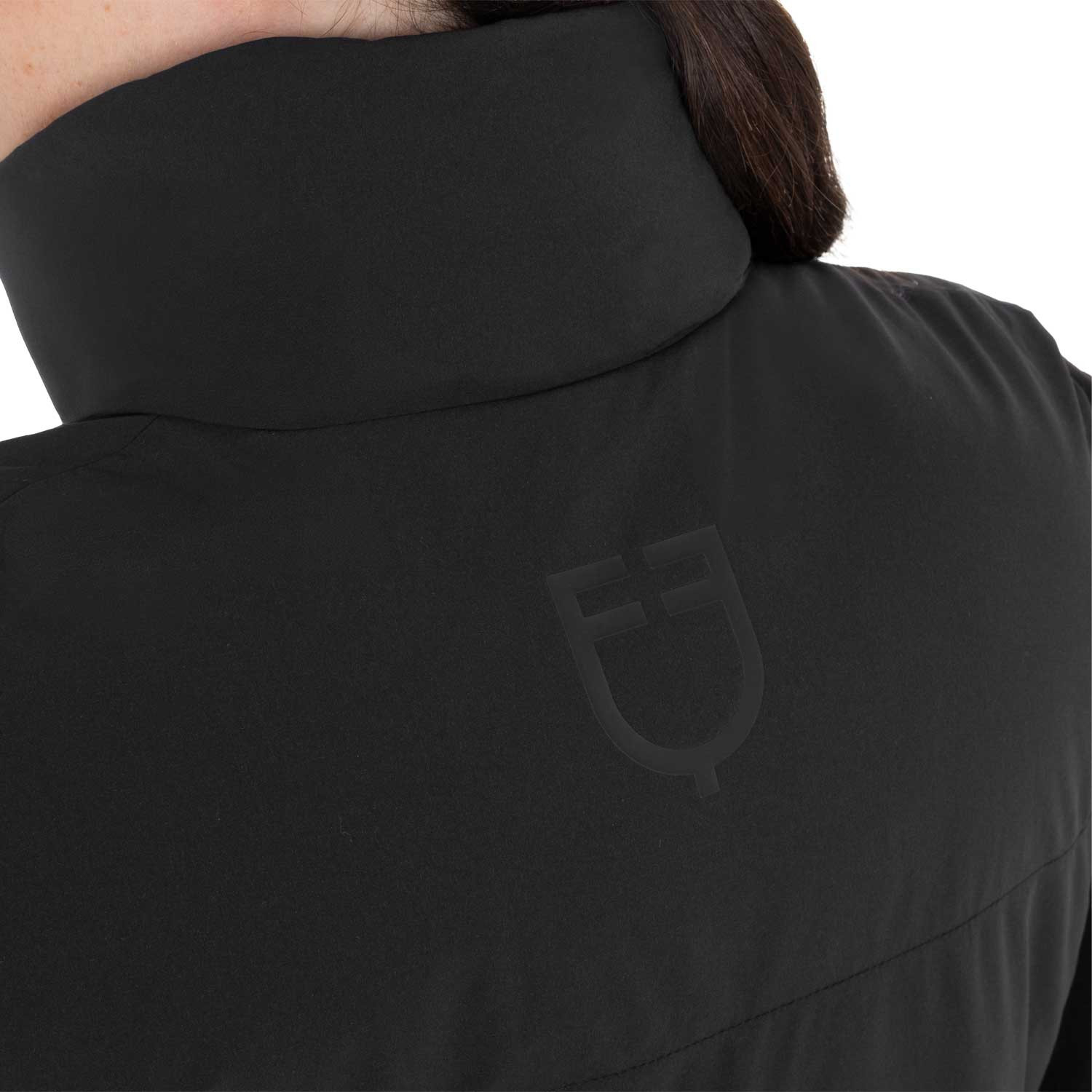 Gefütterte Weste mit hohem Kragen für Damen