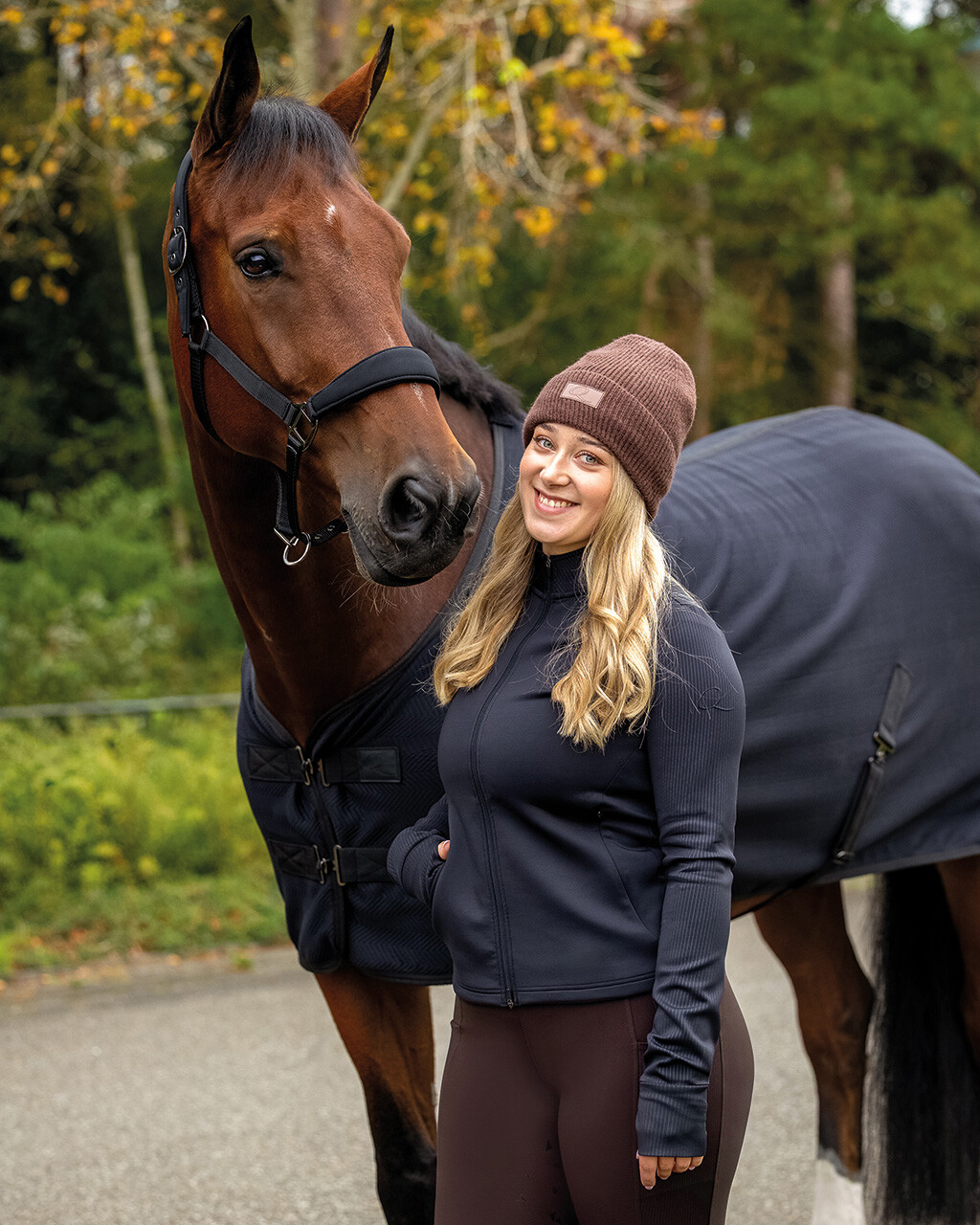 Sweatjacke Avenna