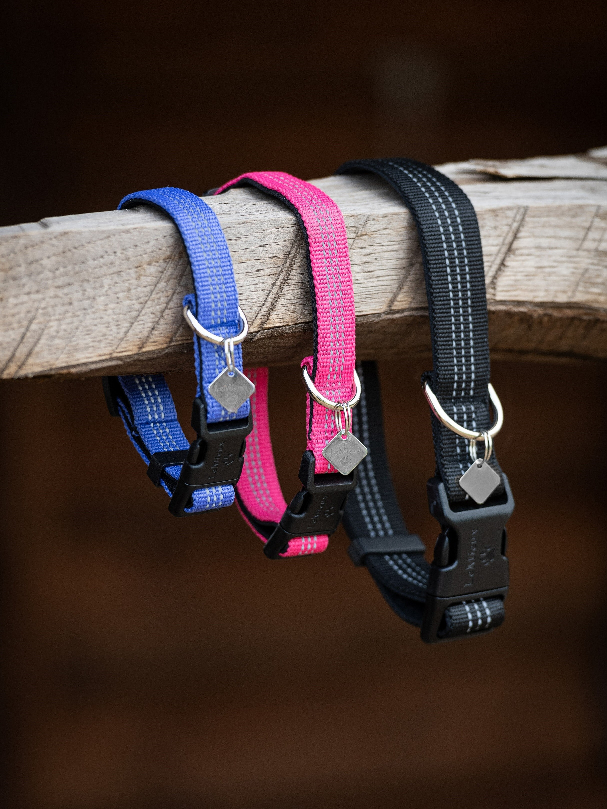 Henley webbing collar in black