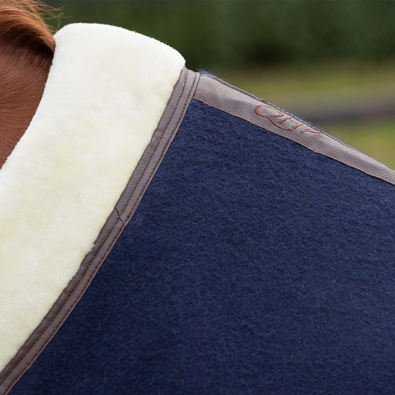 Deluxe sweat rug