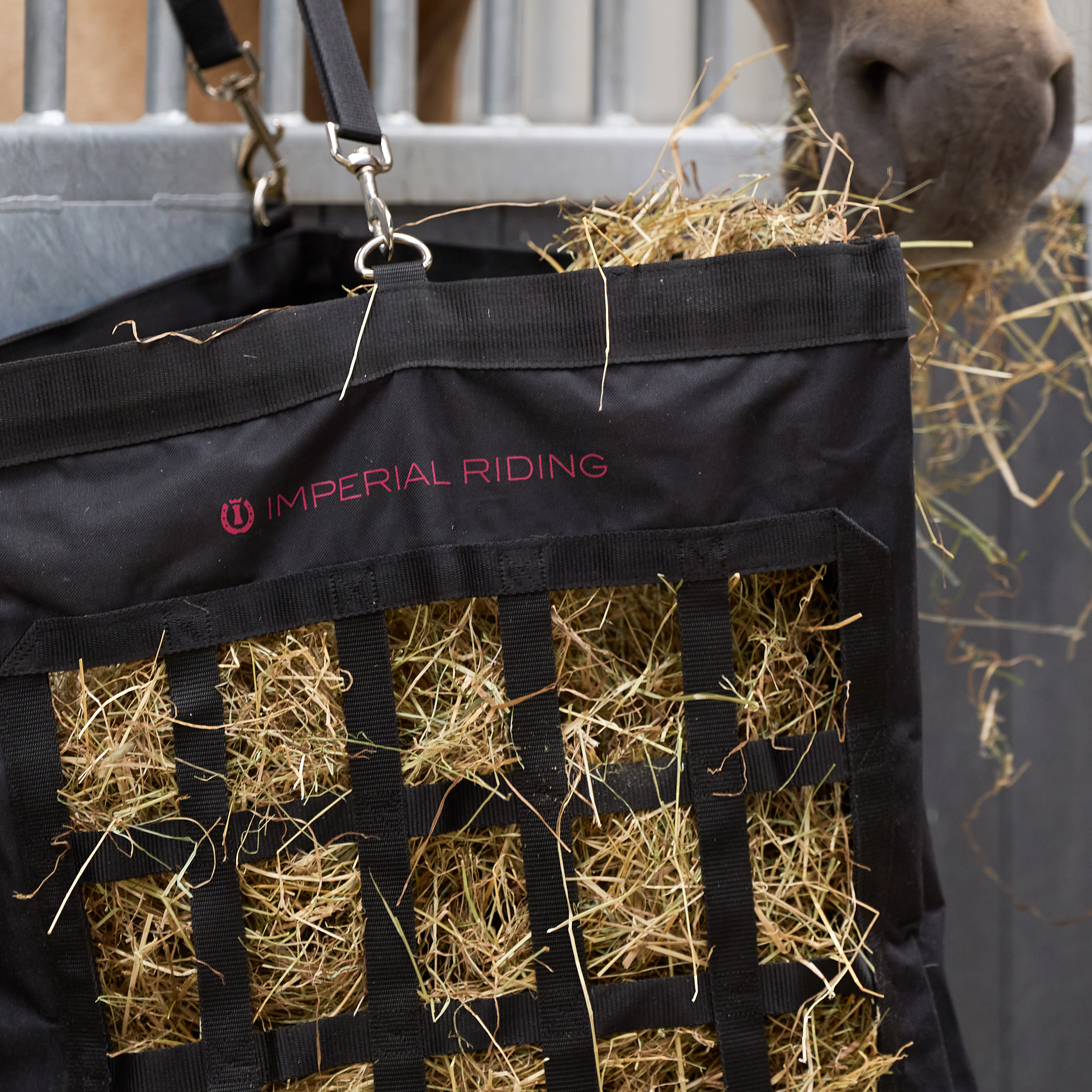 Corner Web Hay Feeder