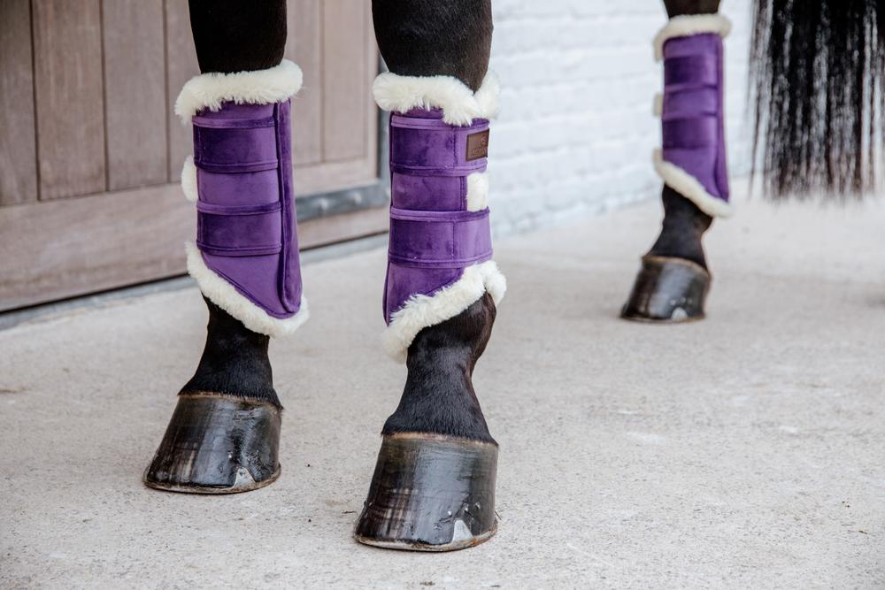 Brushing Boots Velvet Contrast