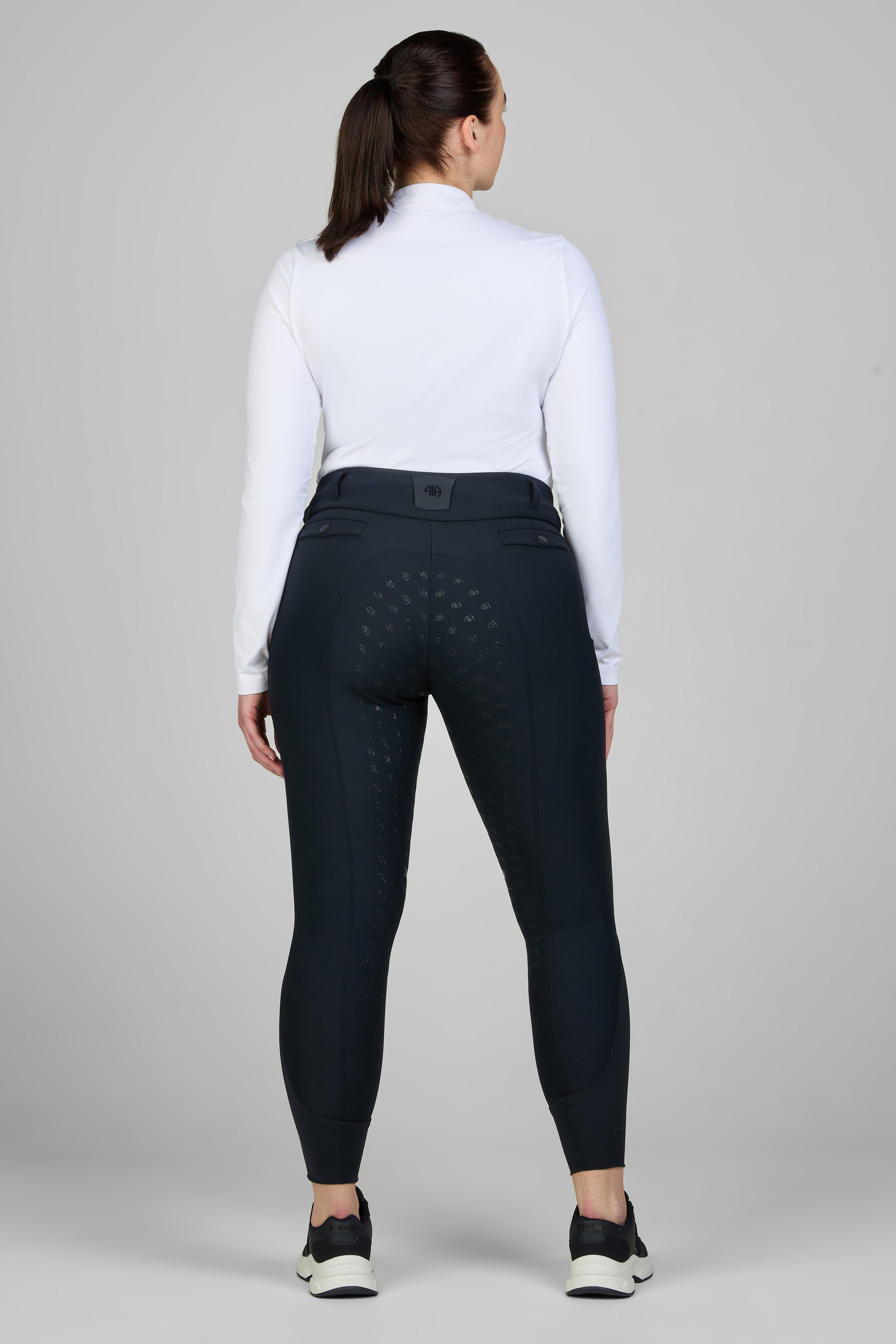 Ladies Linn Softshell Sd riding breeches with full grip