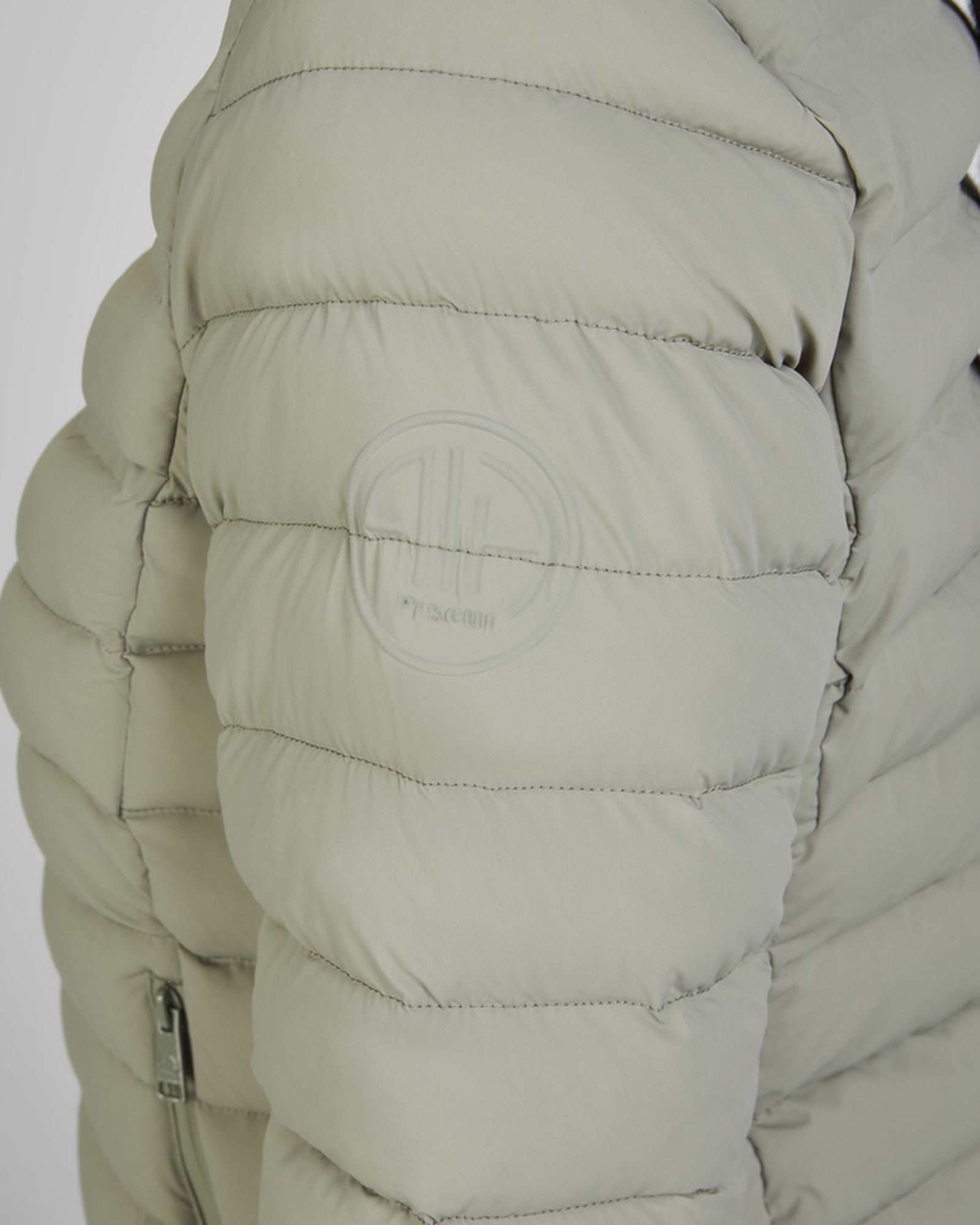 Ladies Quilted jacket in light moss
