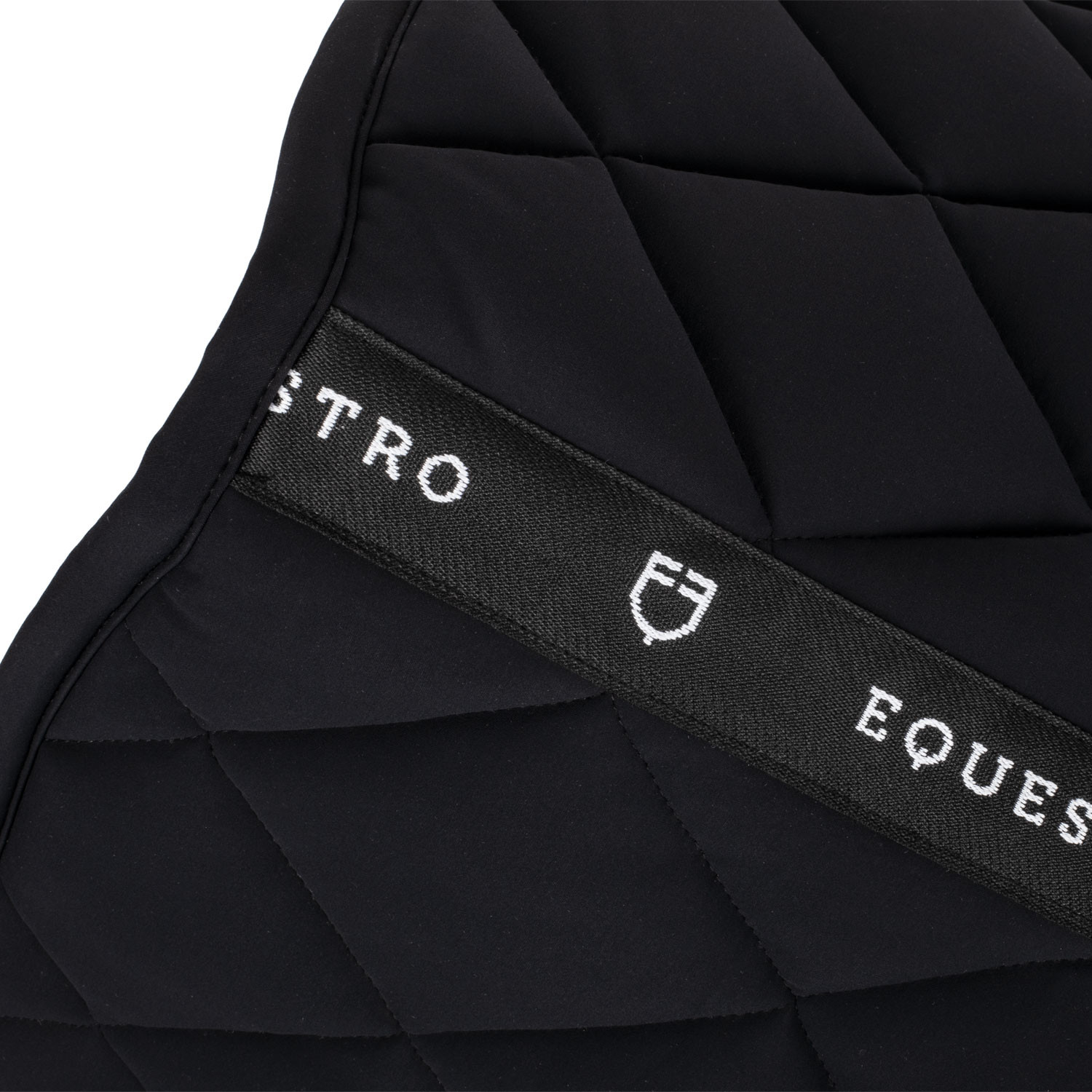 Dressurschabracke aus technischem Gewebe
