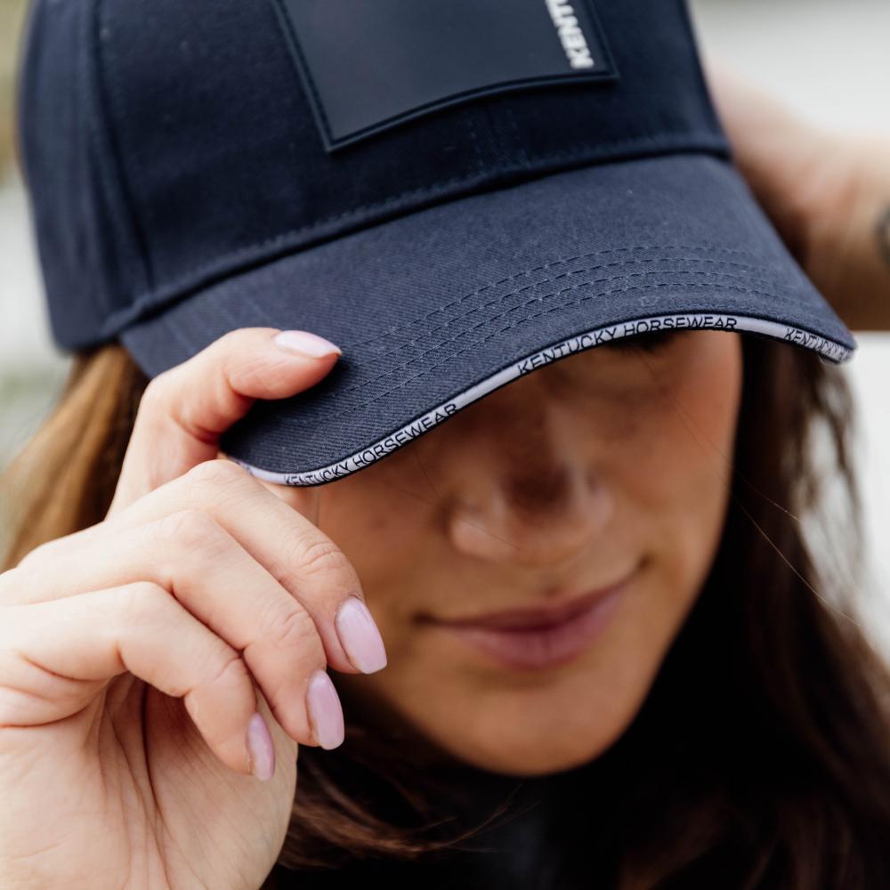 Casquette avec logo caoutchouté