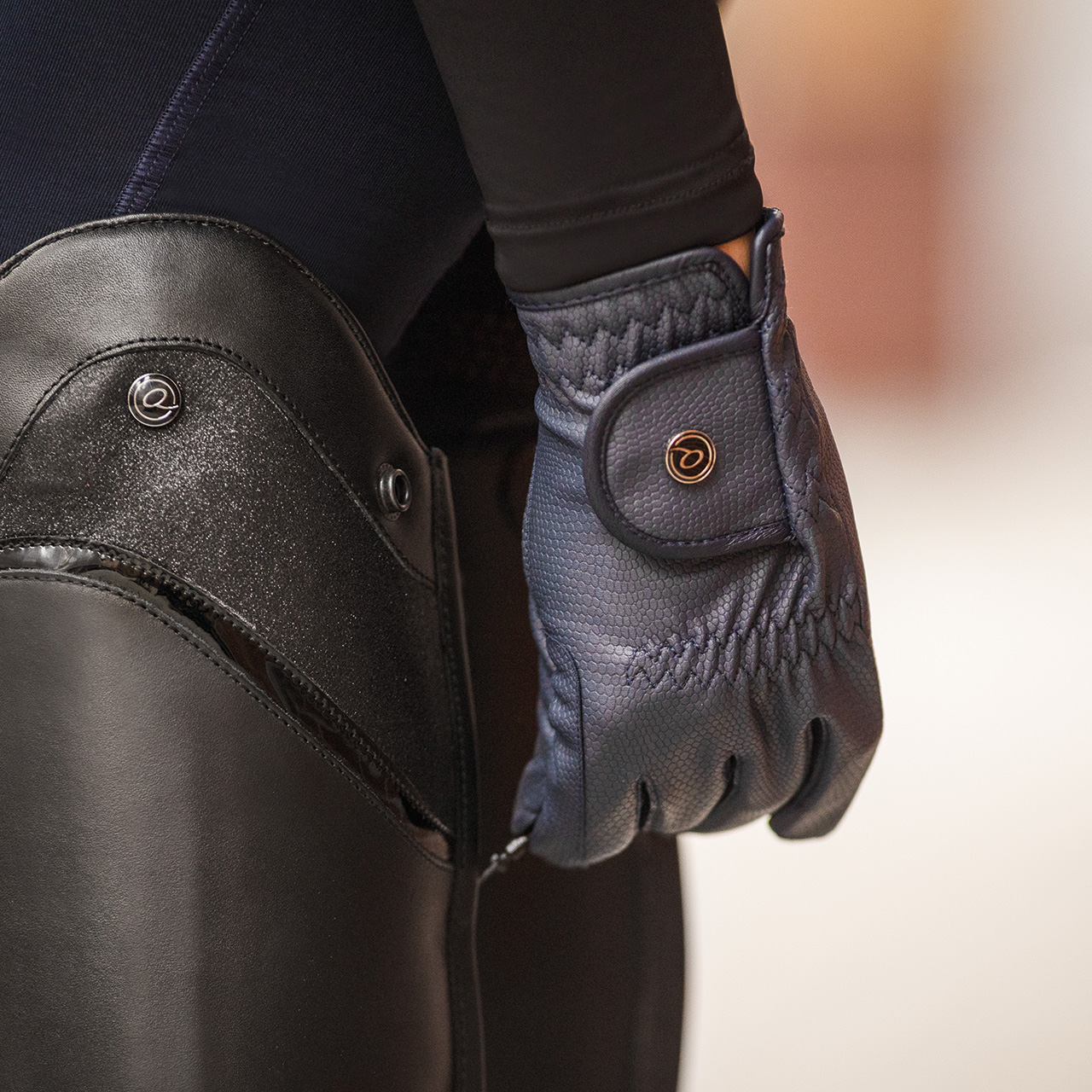 Riding glove Force