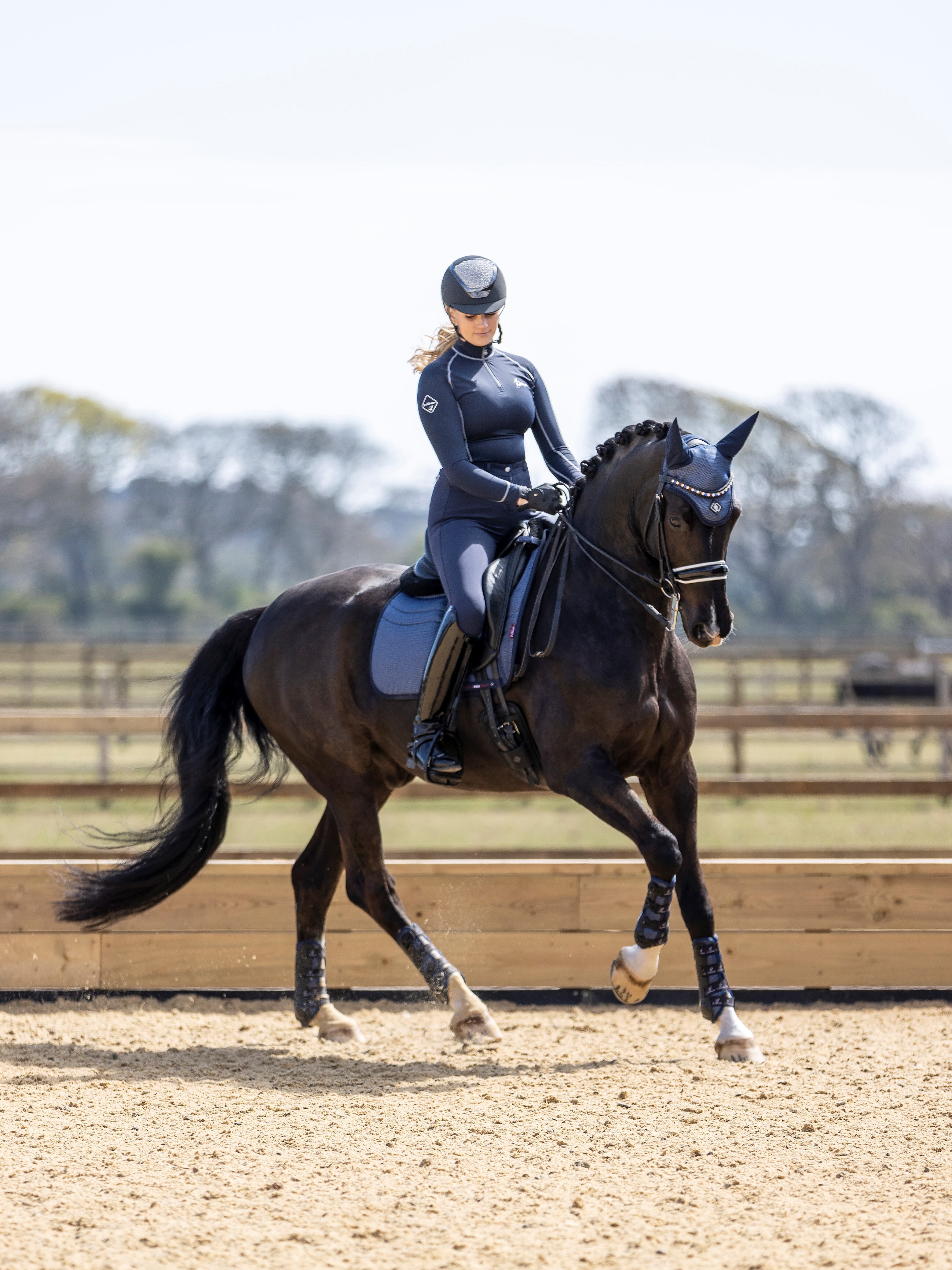 LMX Ultramesh Dressurschabracke in navy