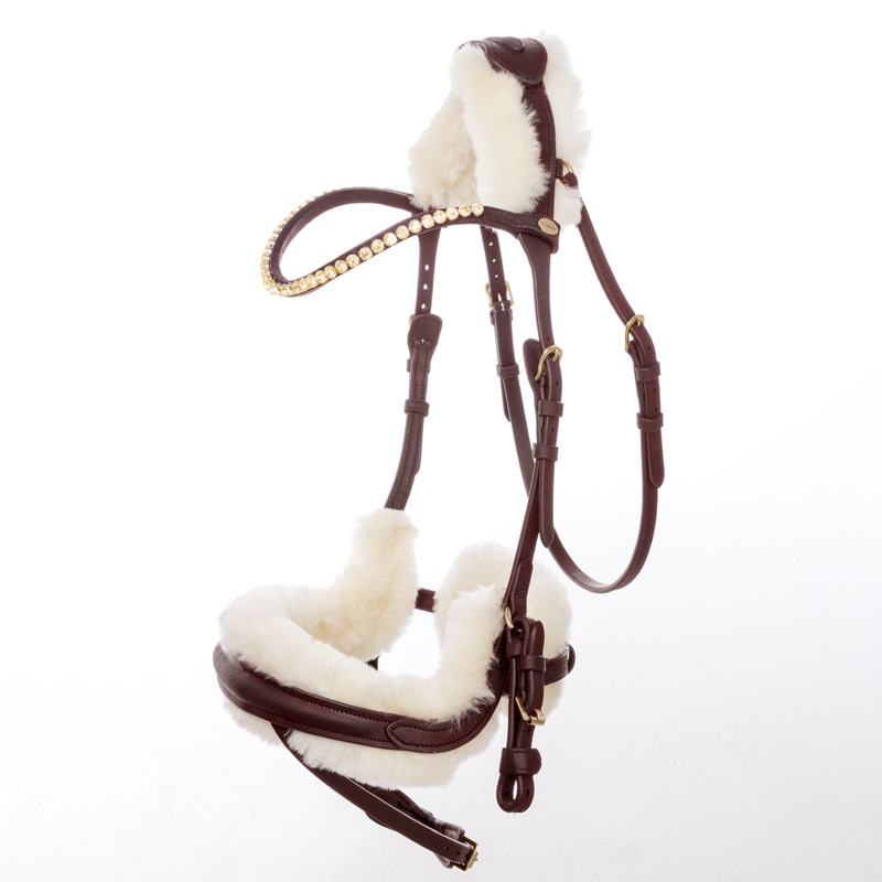 Caliano Via" lambskin cushion set