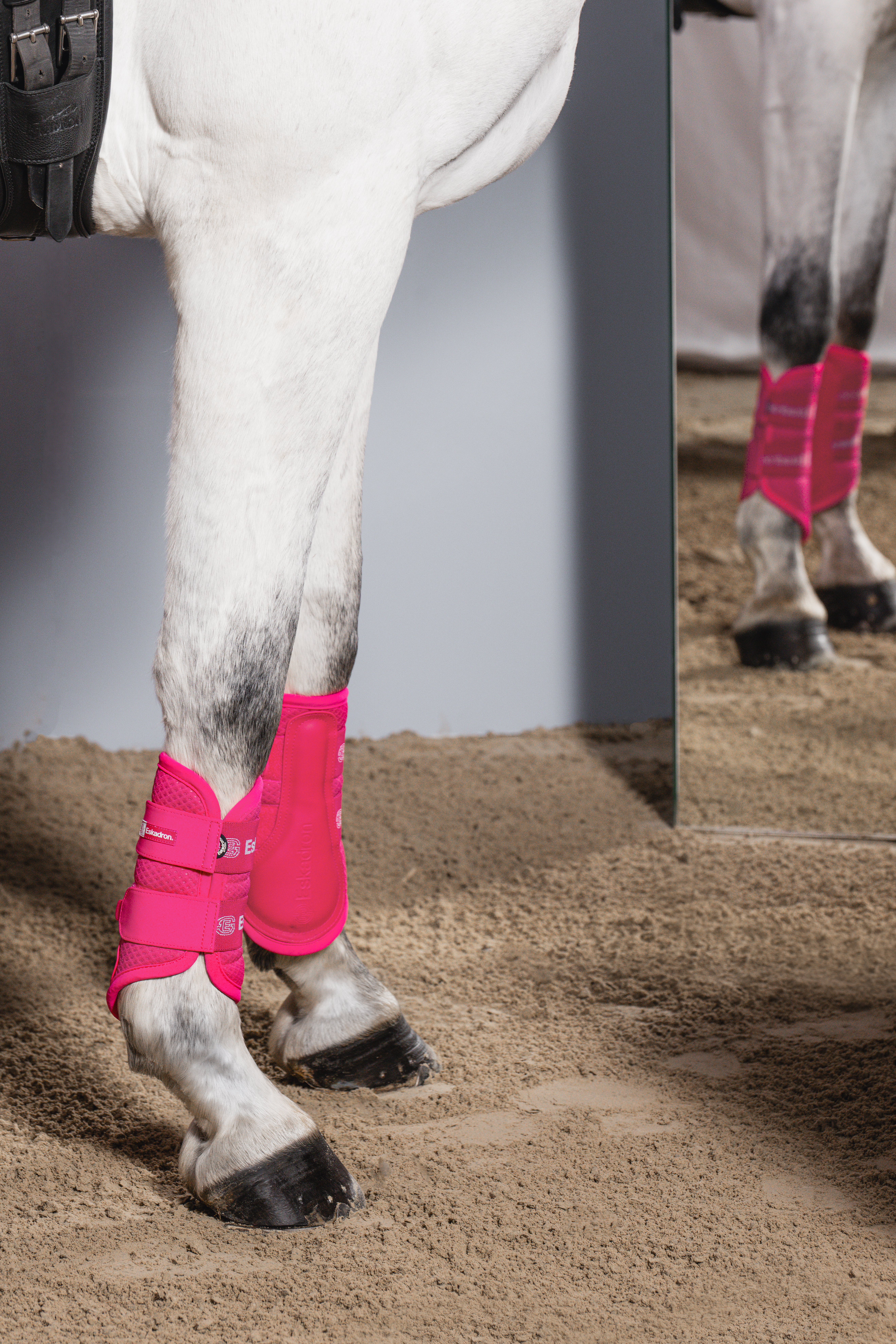 Horse boots Dynamic Mesh