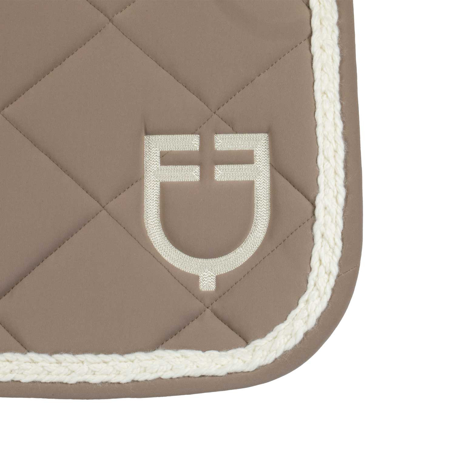 Dressurschabracke mit geflochtener Kordel