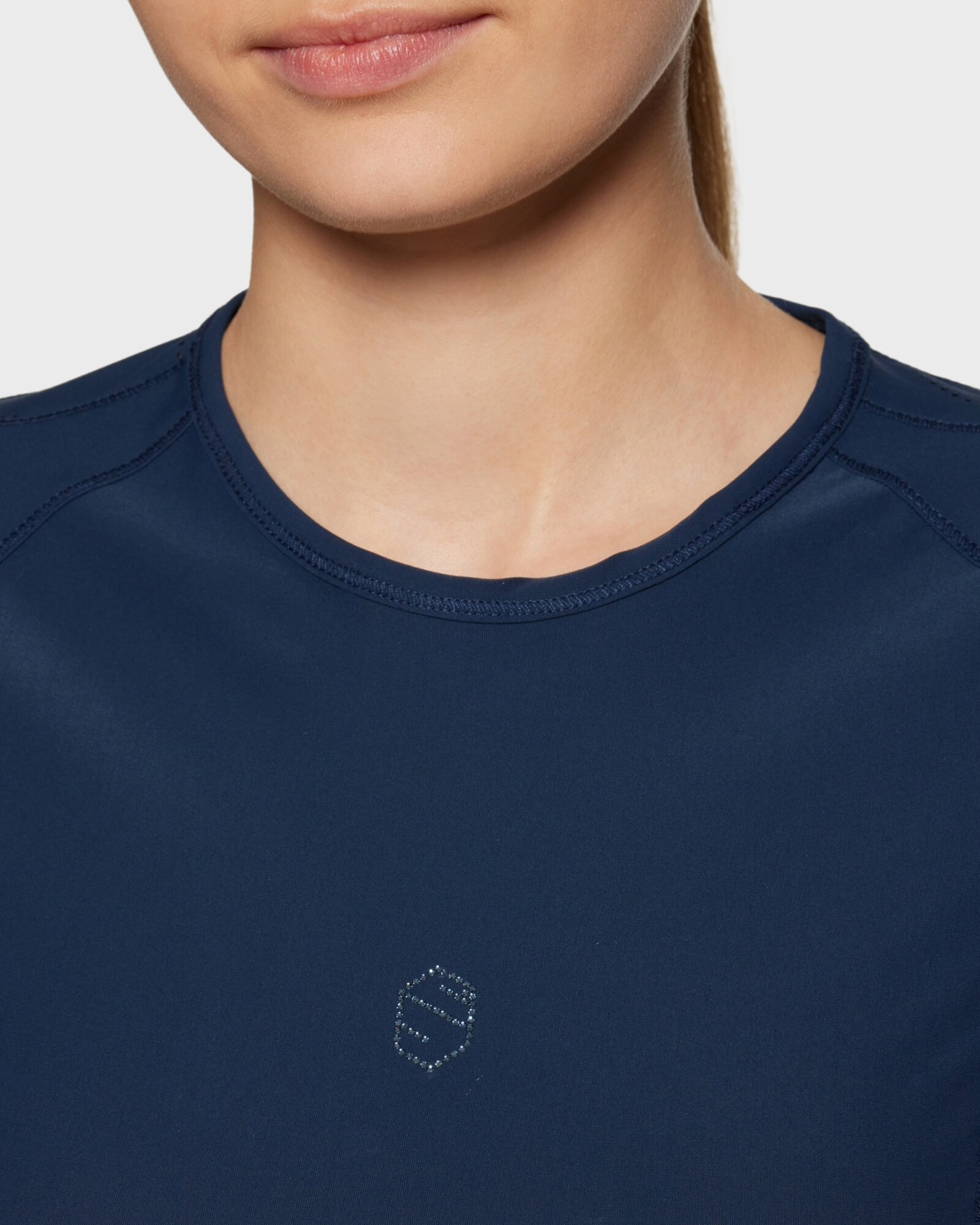Evy Air training shirt